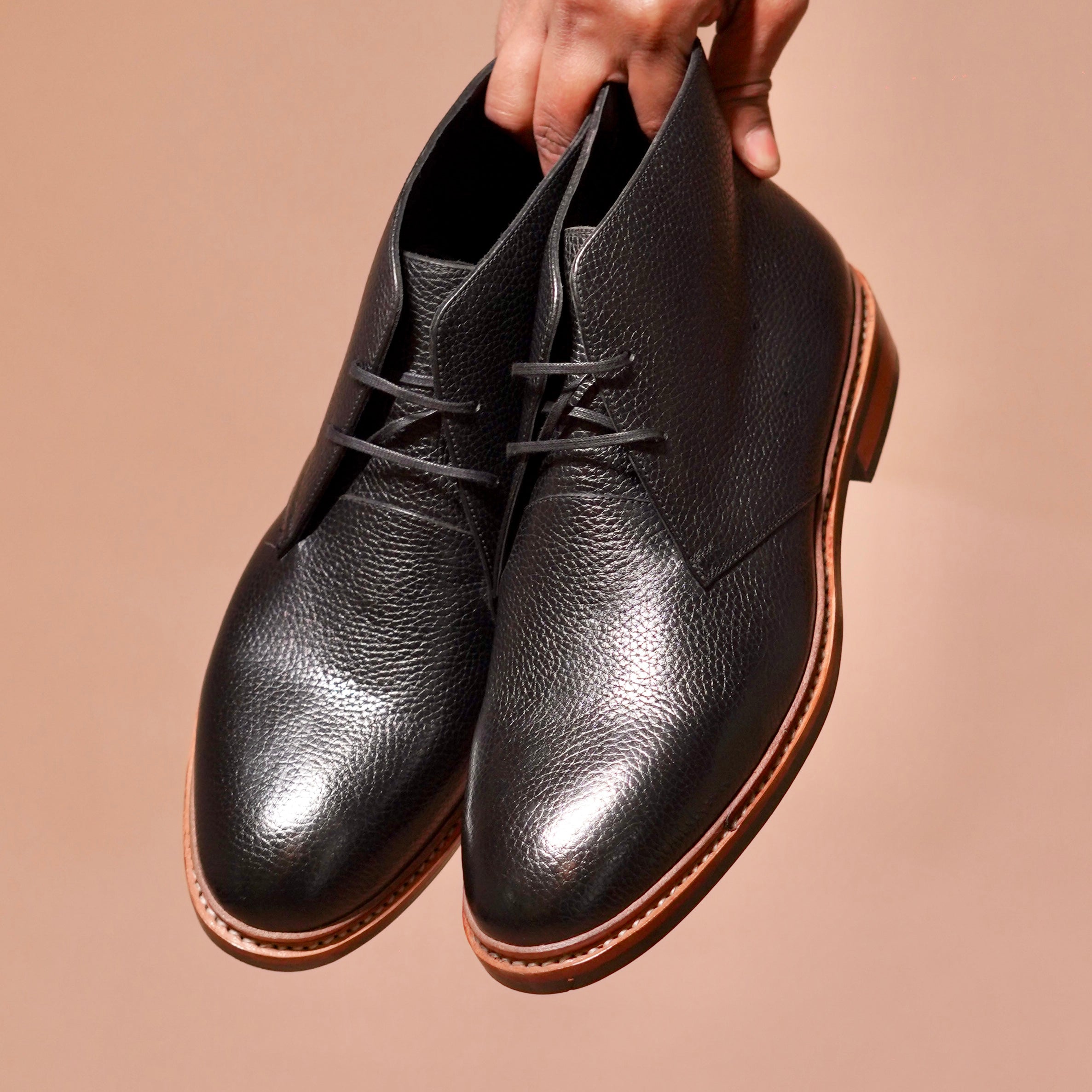 Top view of Sprazzo Welto Nero highlighting padded insole and lace-up design