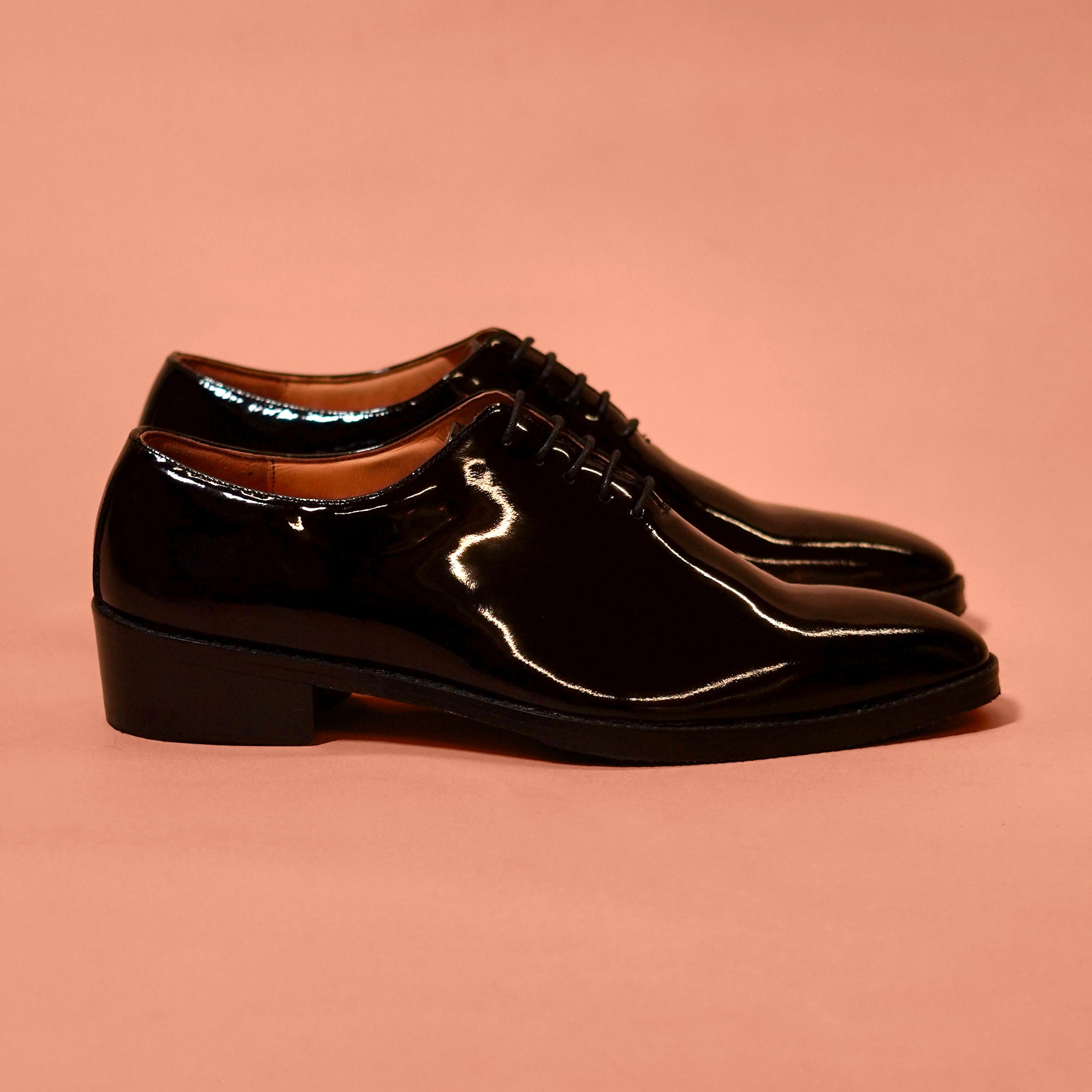 Ferraro Nero | Black patent leather Oxford