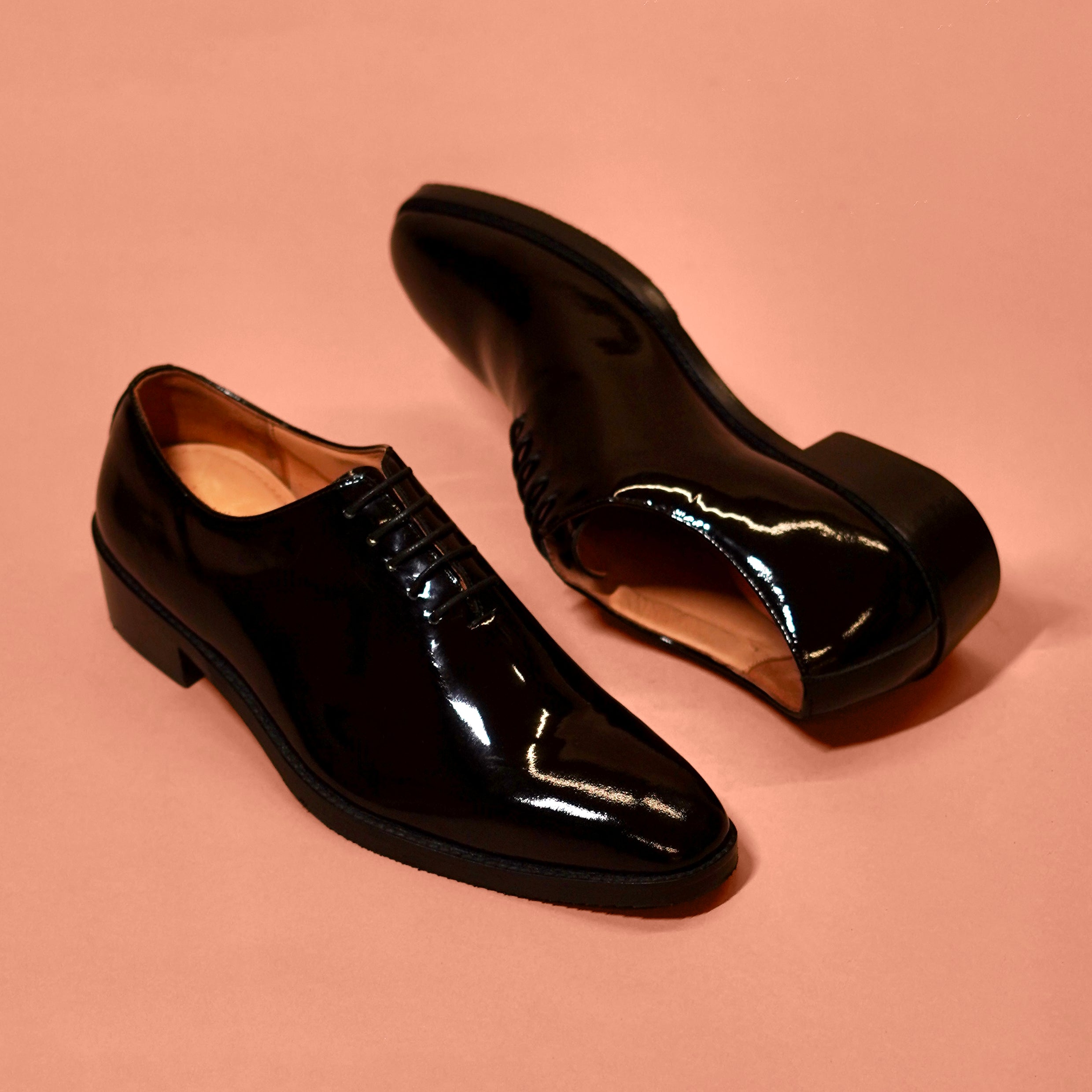 Ferraro Nero | Black patent leather Oxford