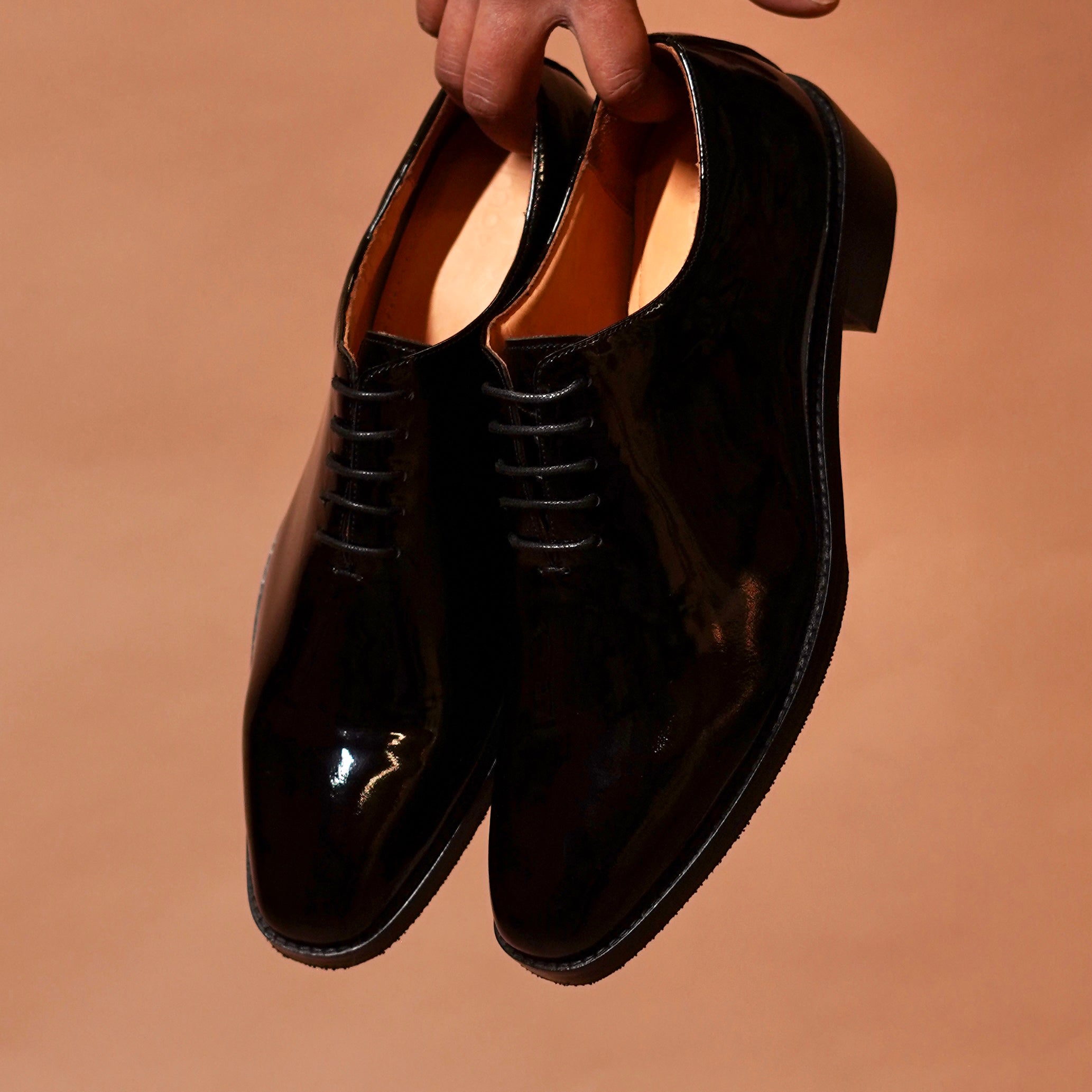 Ferraro Nero | Black patent leather Oxford
