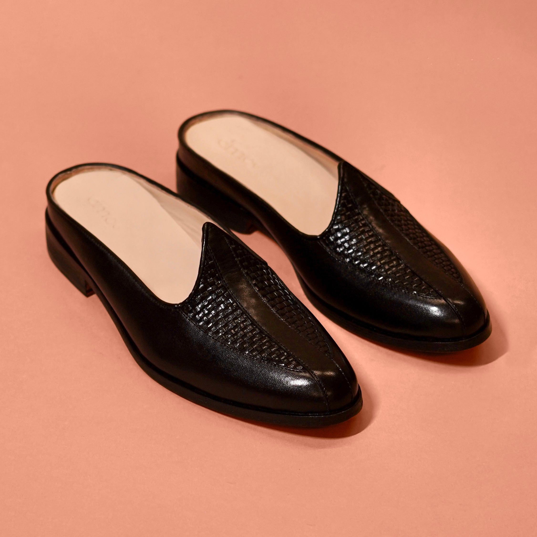 Hoffler Nero Trama – Black Woven Mojri Mule for Men