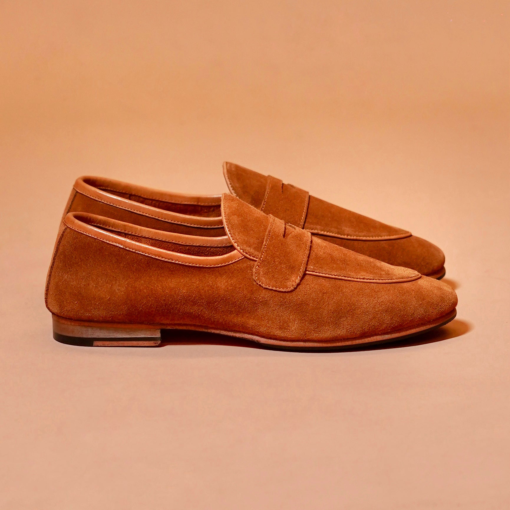 Flexible slip-on loafer design