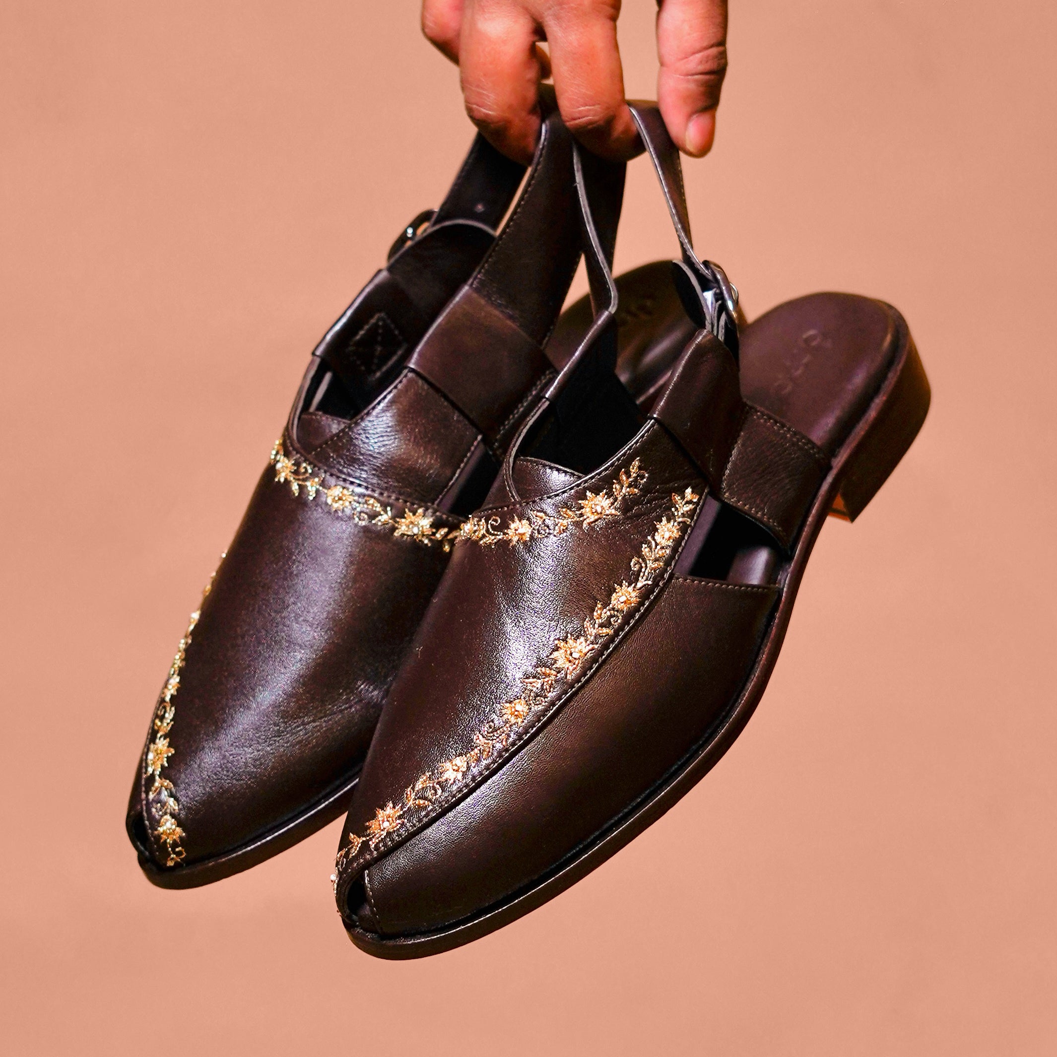 Pesha Ricamo Bruno – Dark Brown Embroidered Peshawari Sandals for Men