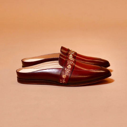 Burnished leather mule design