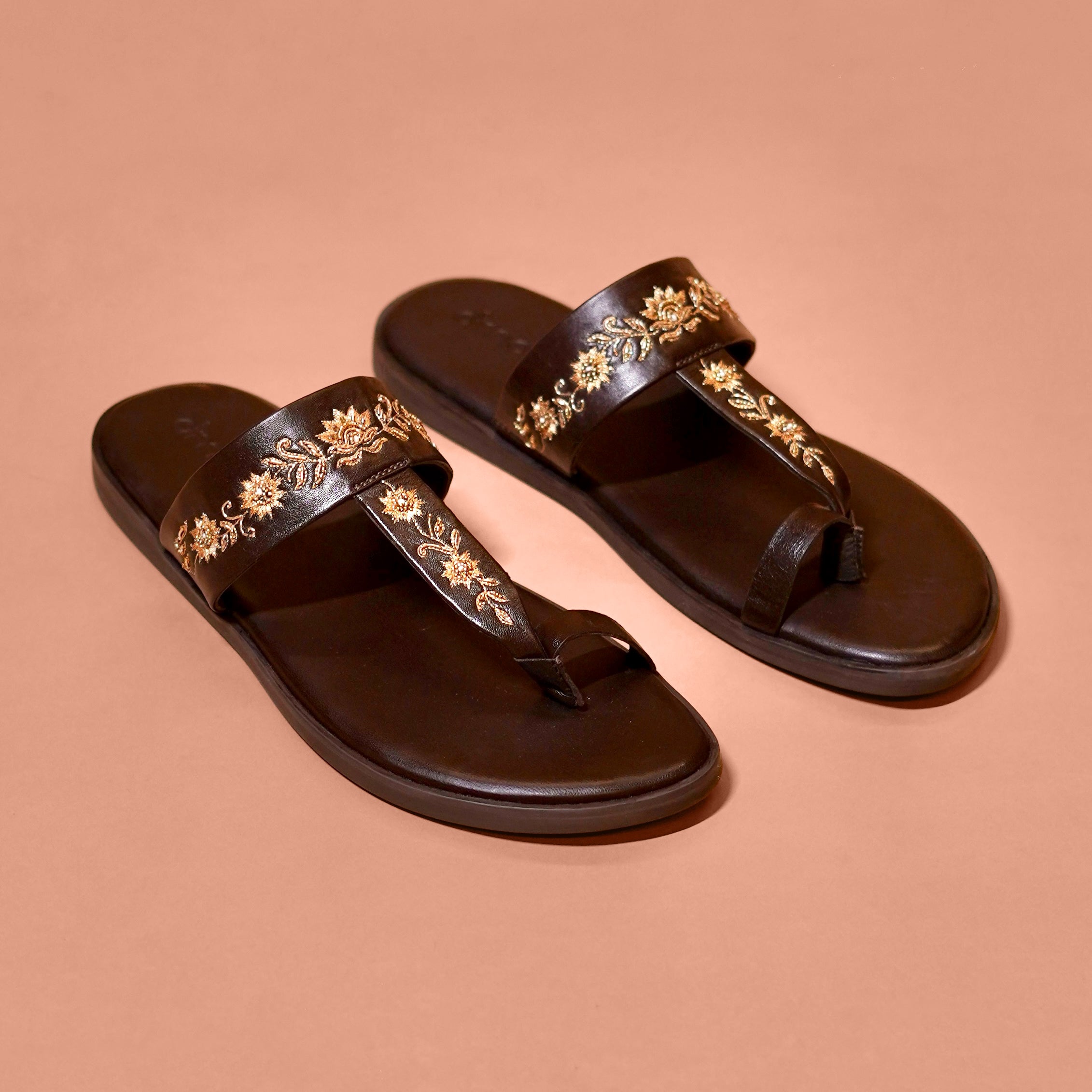 Pelle Ricamo Bruno – Dark Brown Embroidered Toe-Ring Sandals for Men