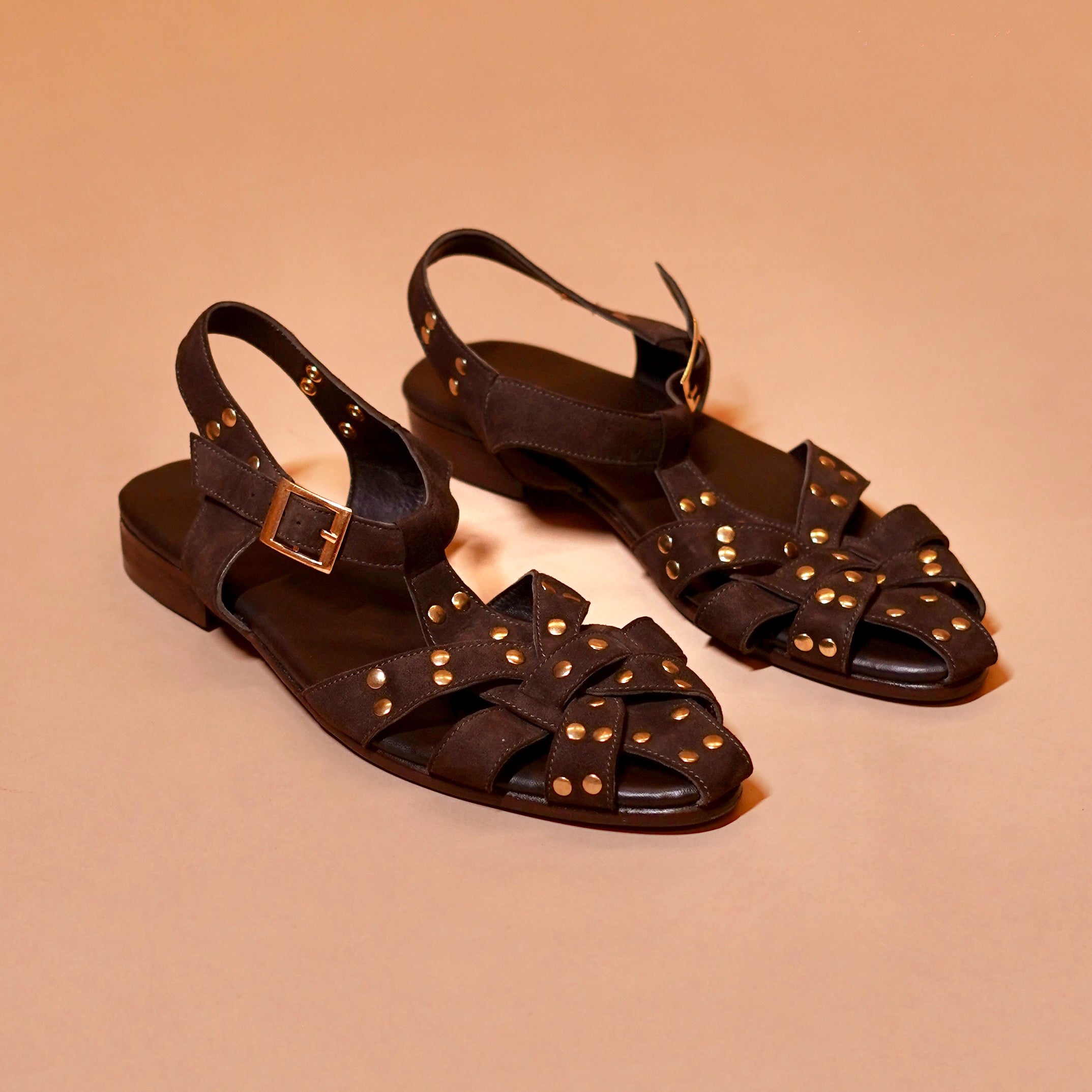 Dark brown leather sandal for men