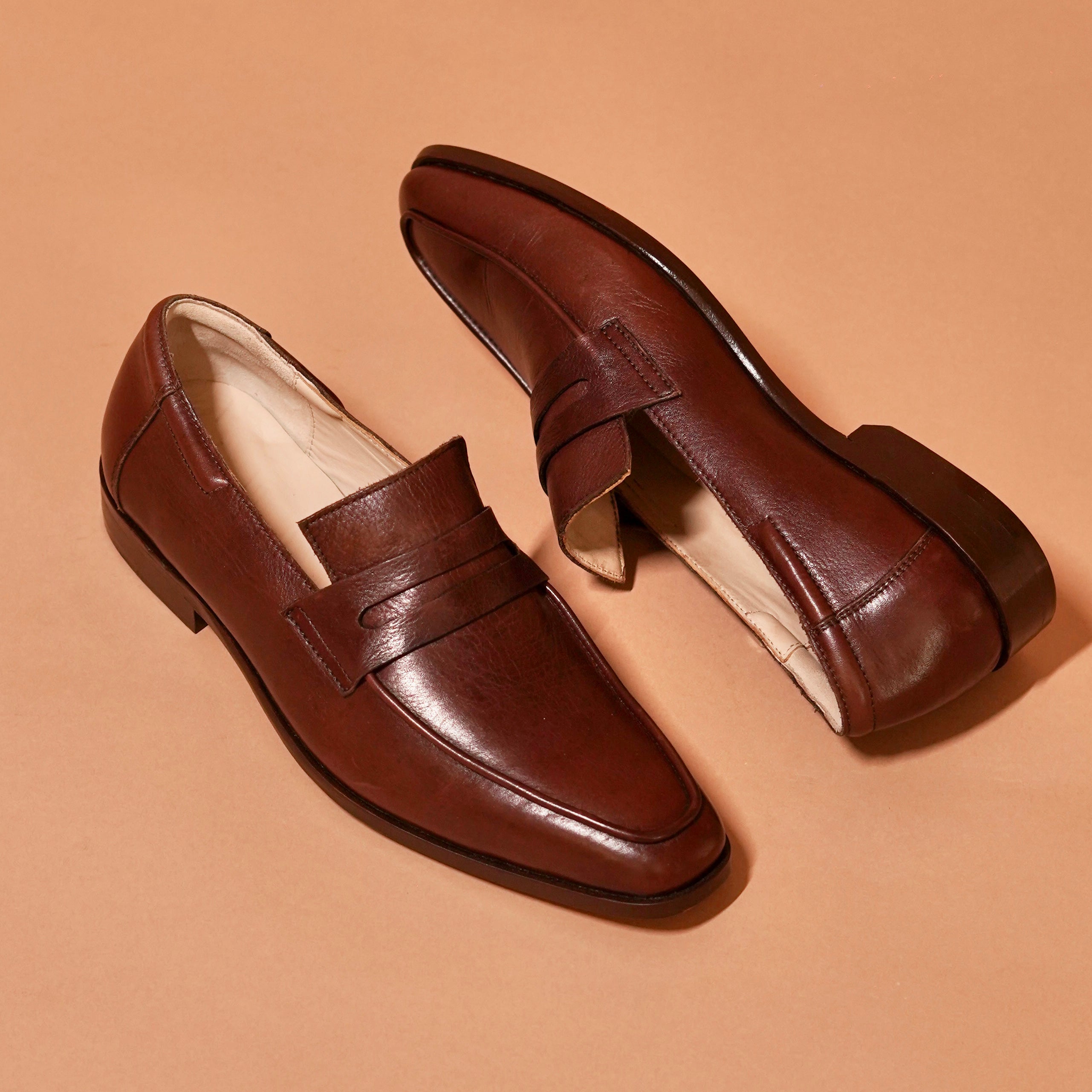 Close-up of cushioned insole and stitching on Soavo Piazzo