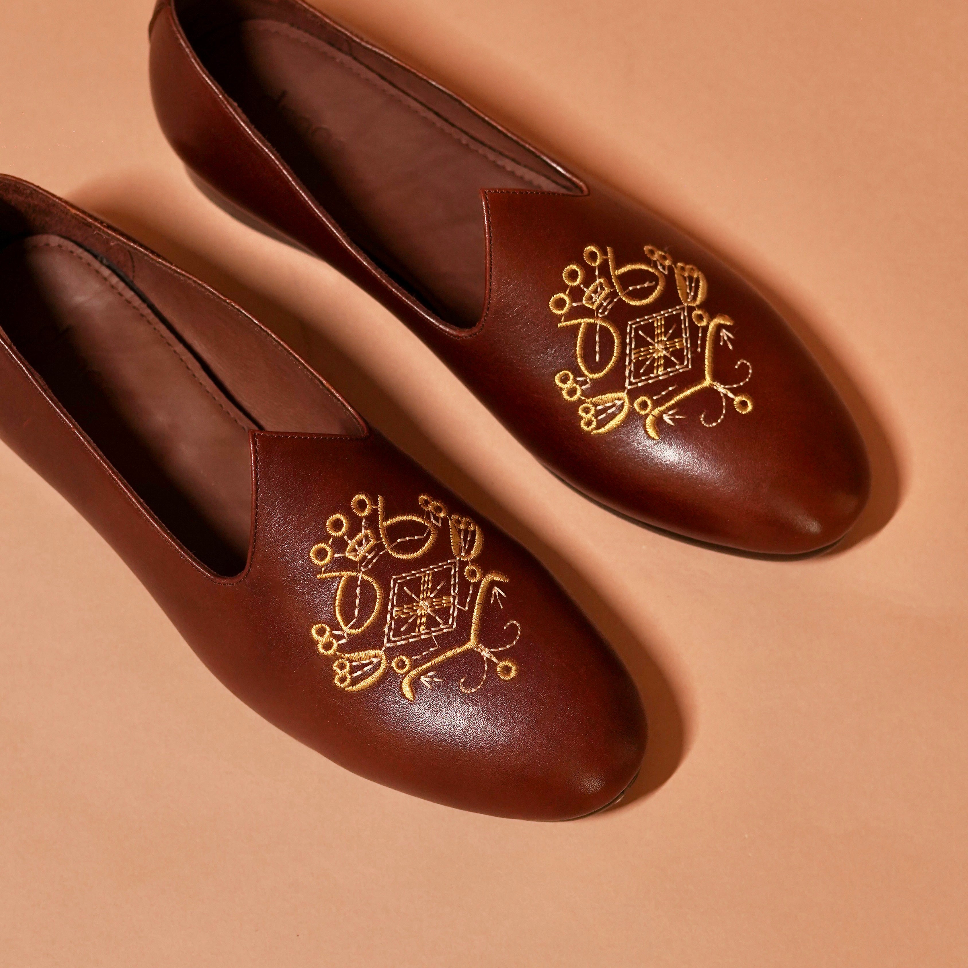 Top view of Ethnico Ricamo Bruno showcasing almond toe and embroidery detail