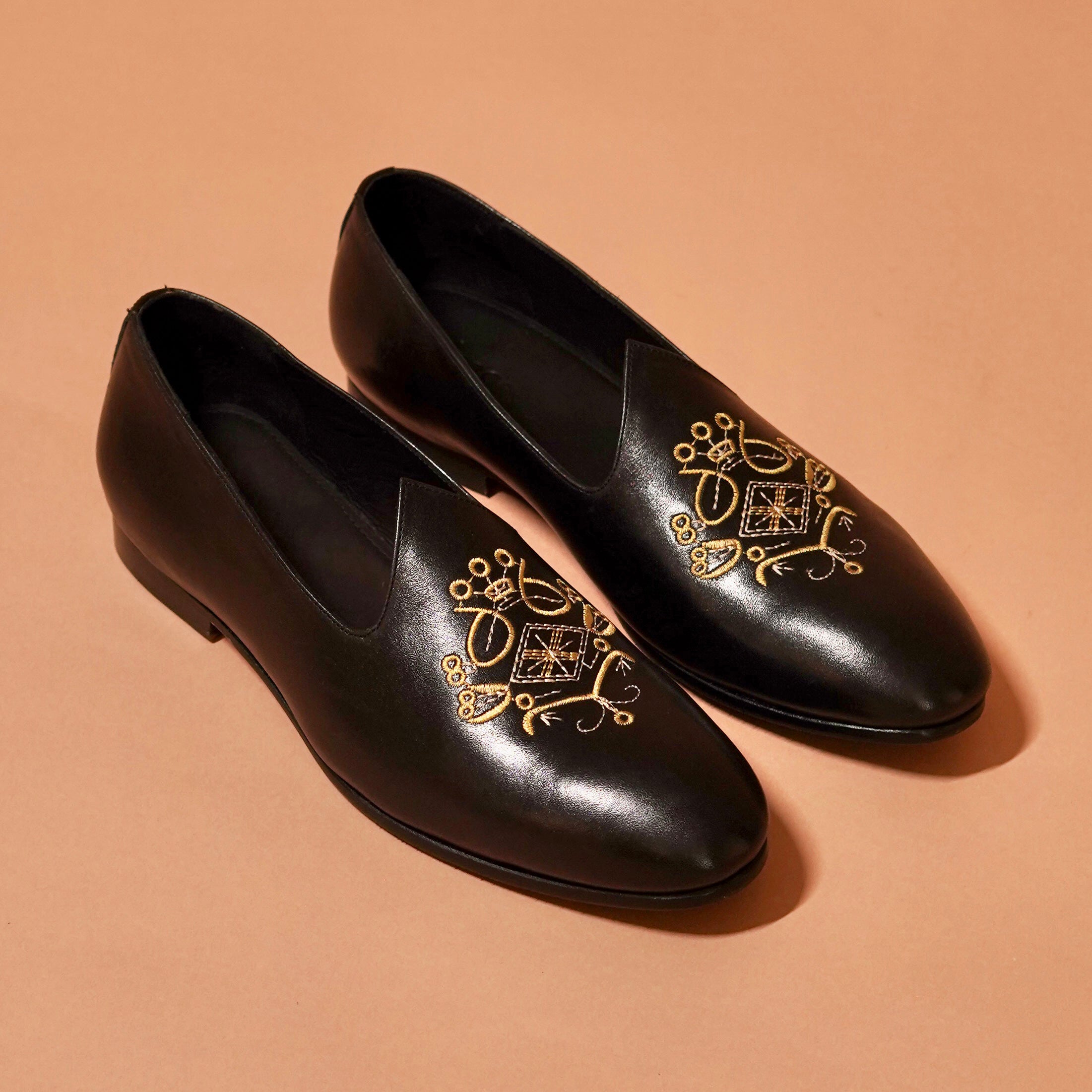 Ethnico Ricamo Nero - Leather Black Embroidered Mojris | dmodot Ethnico Ricamo Nero - Leather Black Embroidered Mojris | dmodot