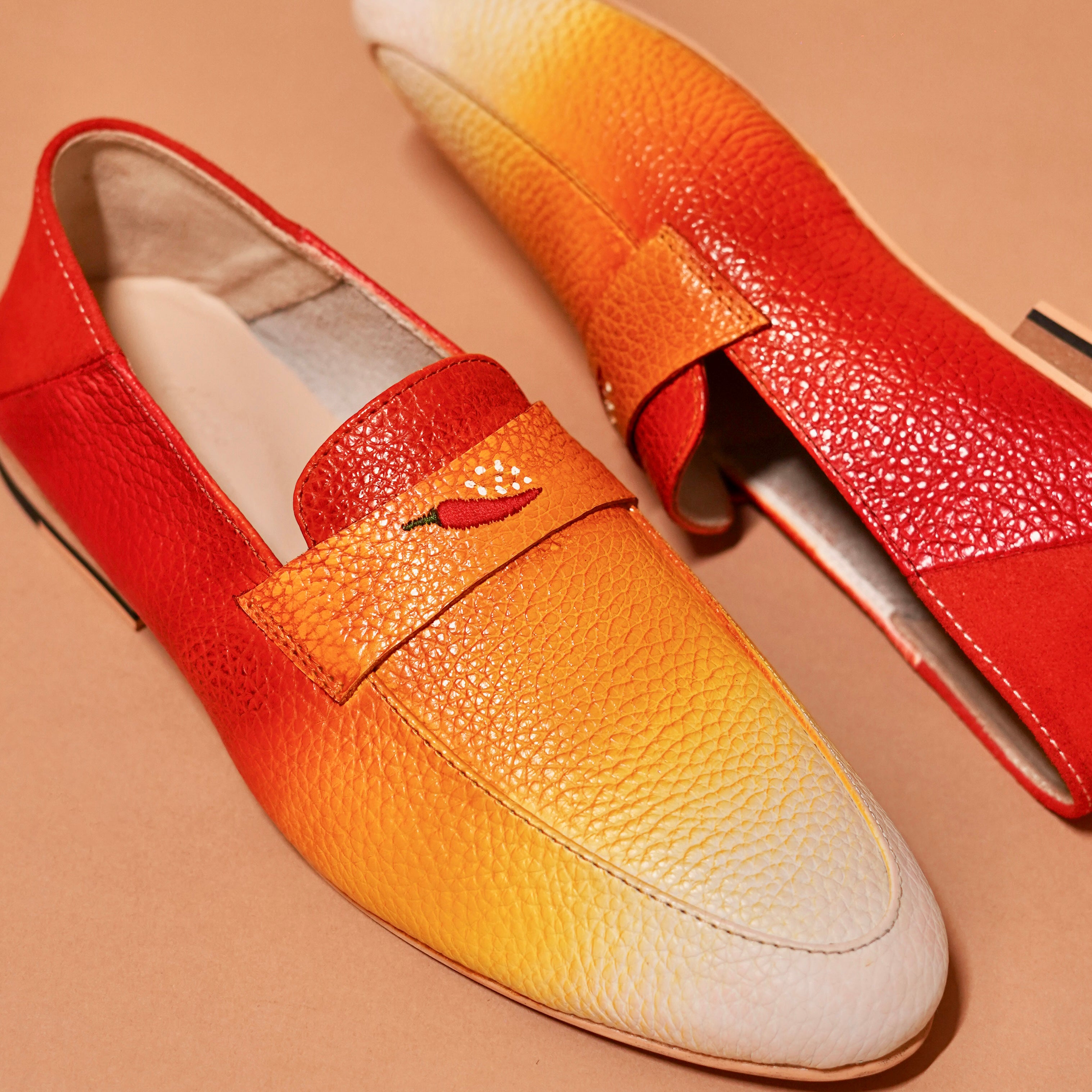 Top angle of Sunset Loafer with chilli and salt stitched detail