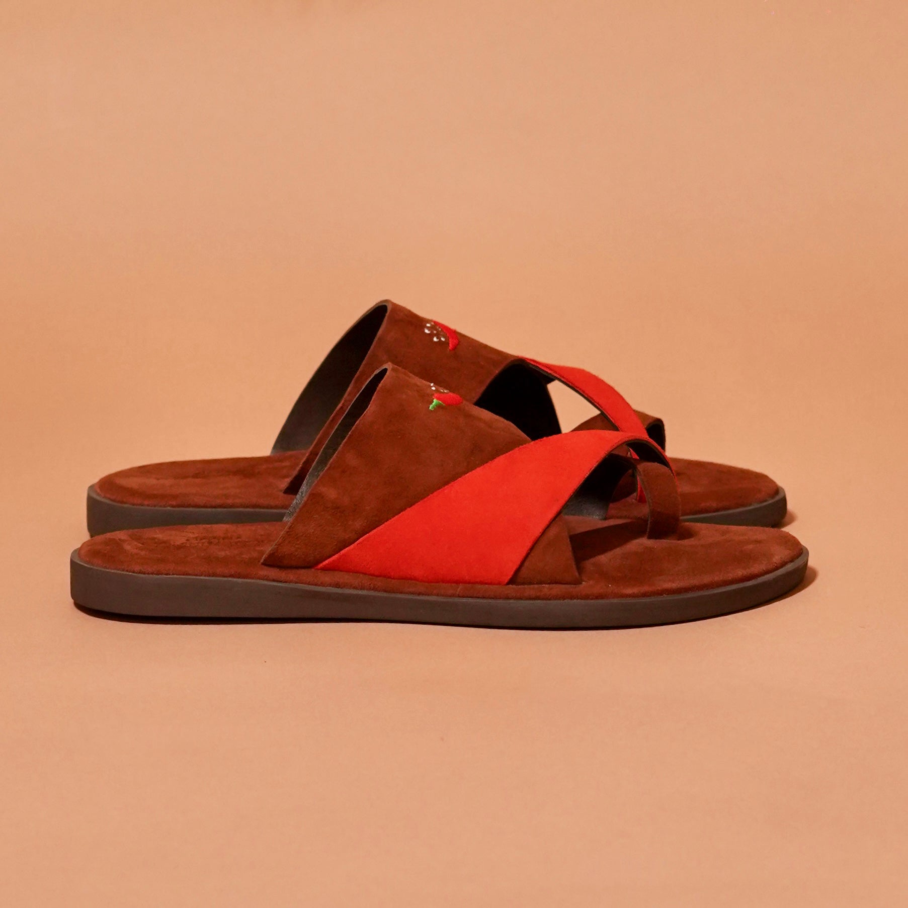 Side view of Chilli Slipper showing open toe and padded footbed
