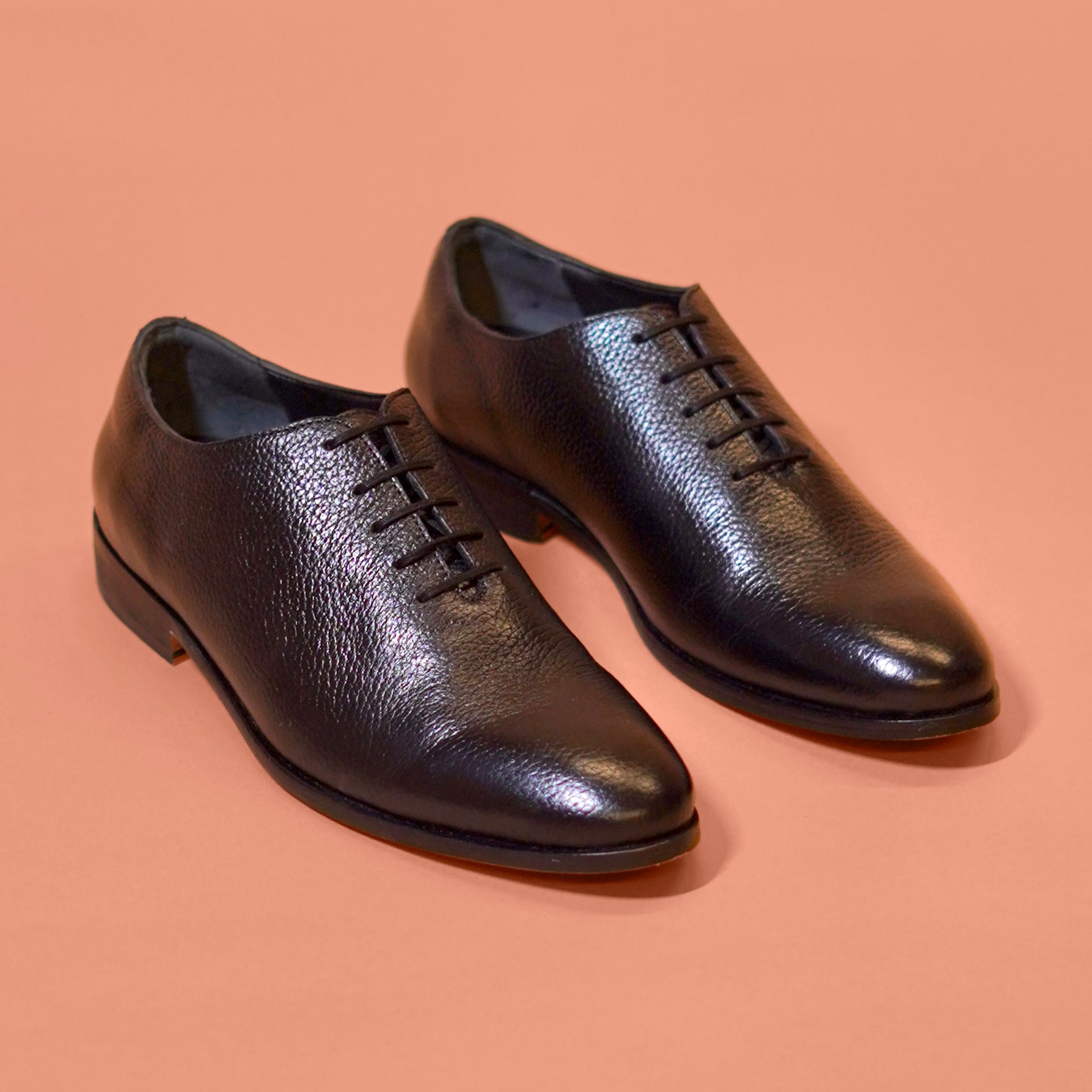Nero Lusso – Black Textured Leather Lace-Up Shoes for Men