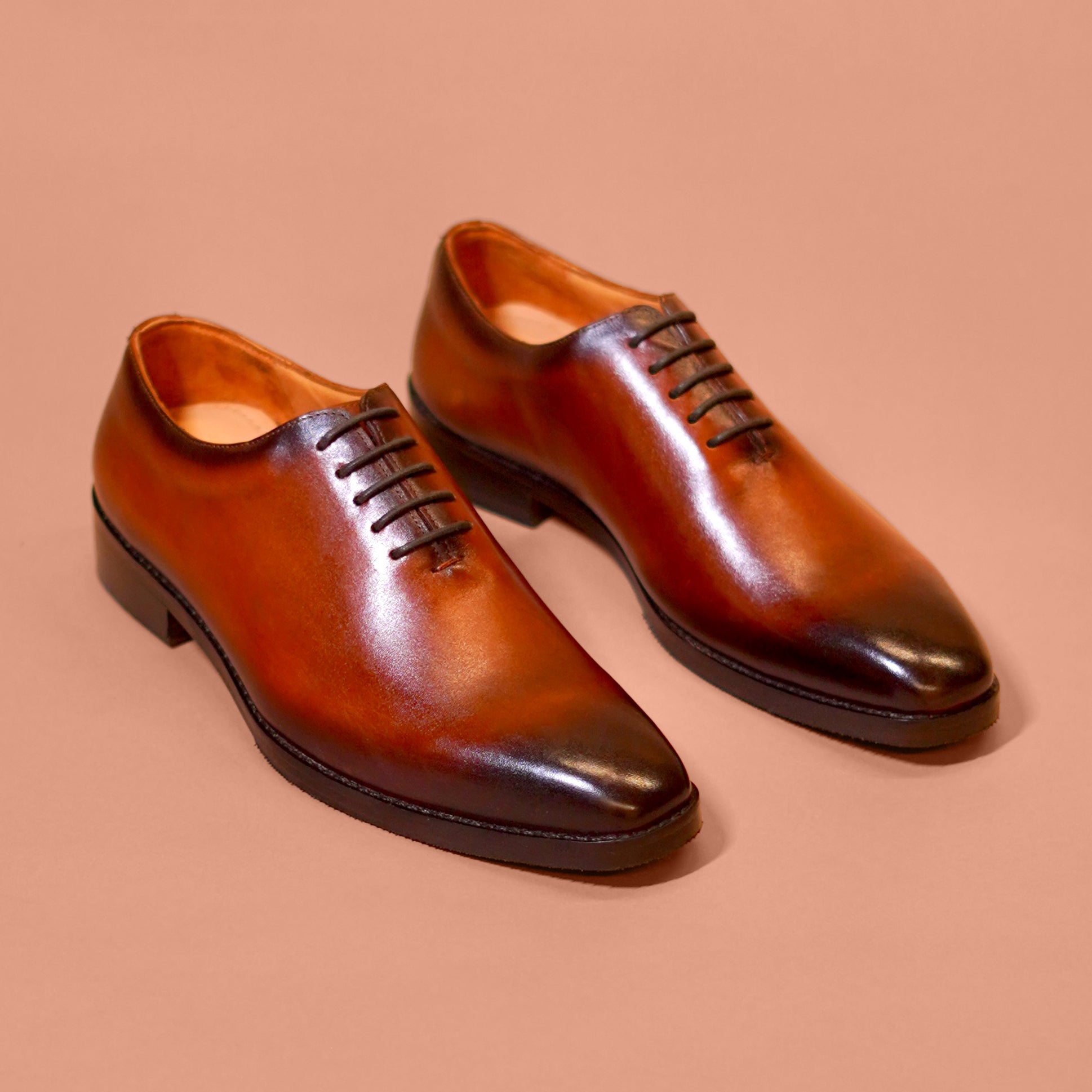 Bruno Lusso – Burnished Brown Leather Lace-Up Shoes for Men