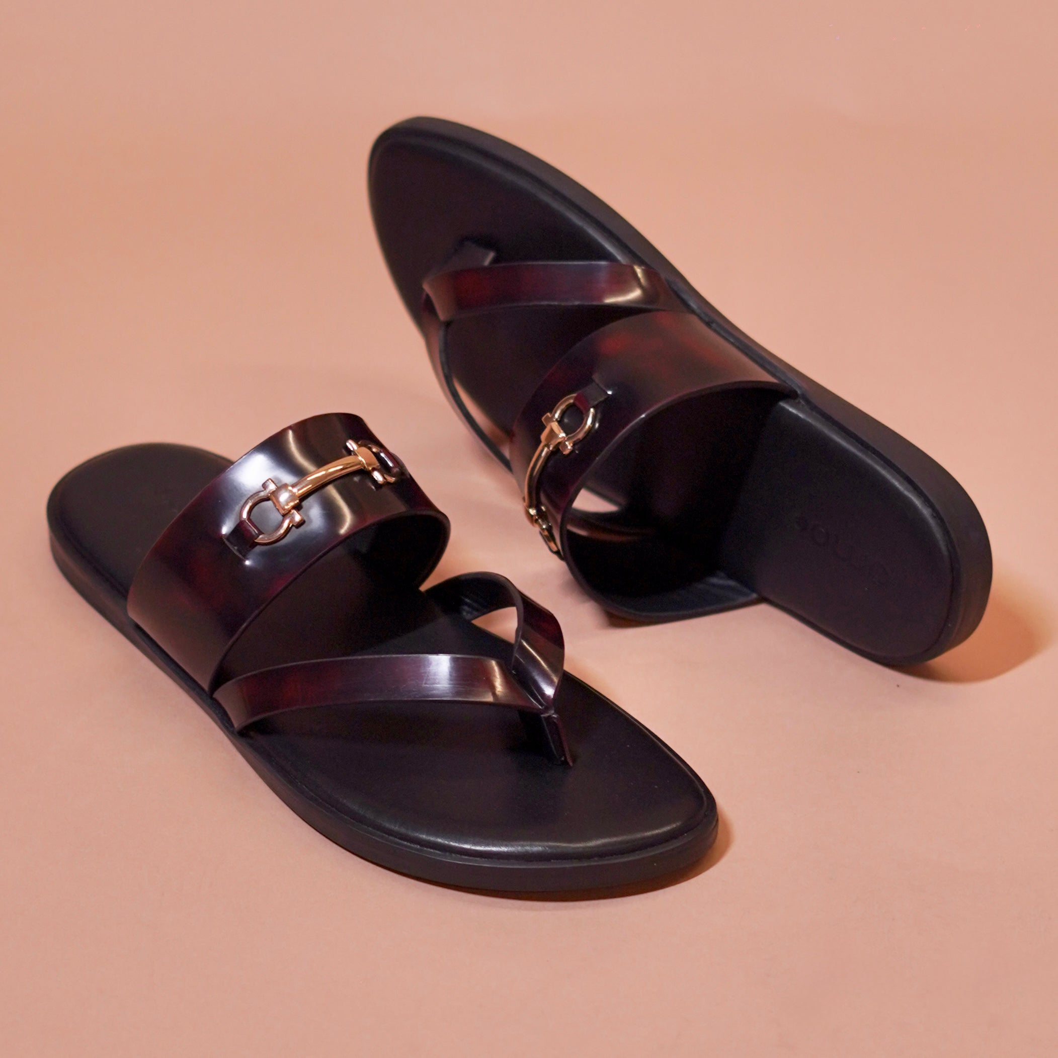 Pelle Fibio Borgogno | Horsebit buckle shiny cherry leather chappal