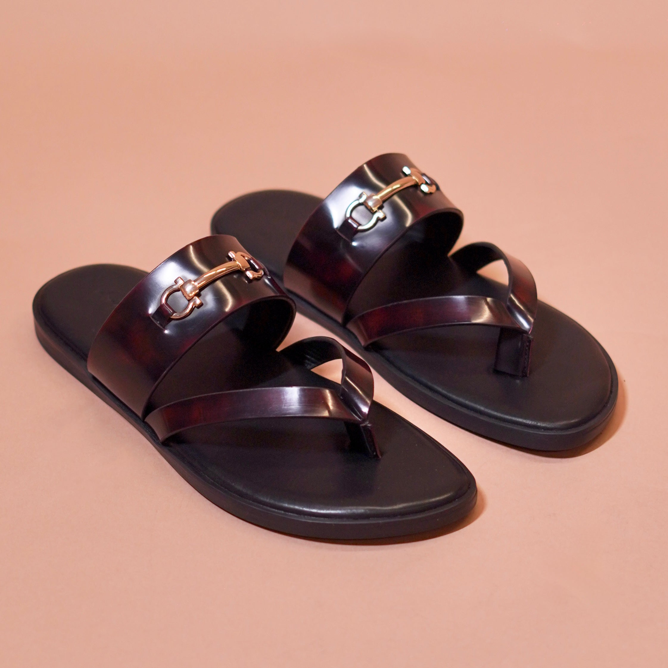 Pelle Fibio Borgogno | Horsebit buckle shiny cherry leather chappal