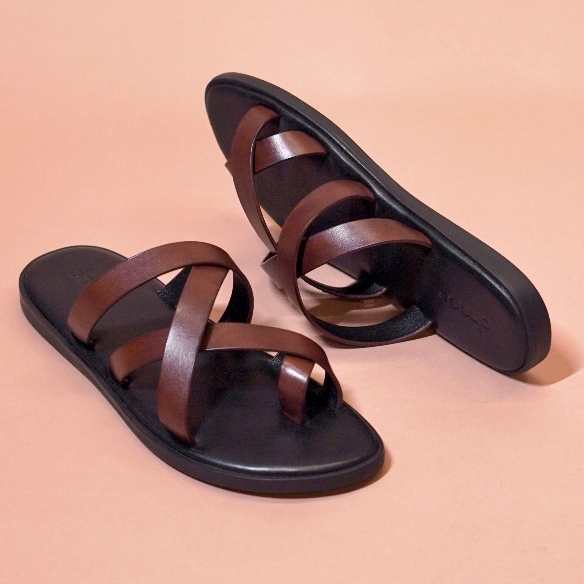 Pelle Cherno Marrone | Brown leather vintage chappals
