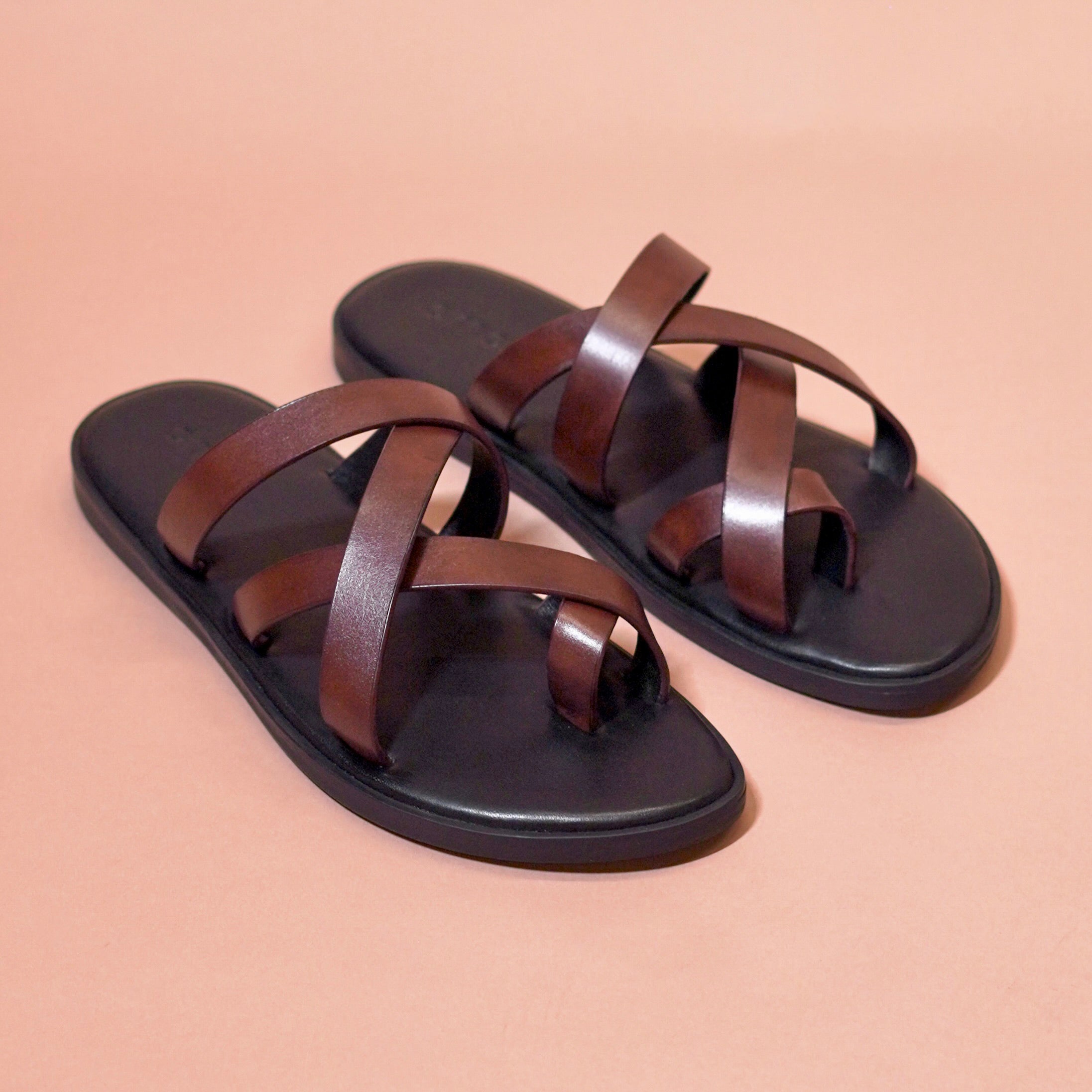 Pelle Cherno Marrone | Brown leather vintage chappals