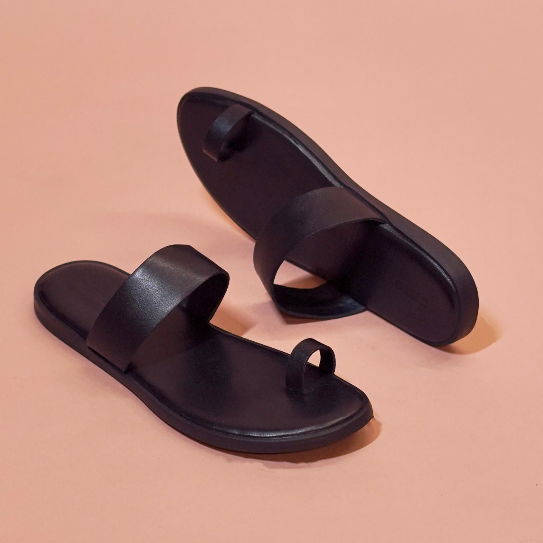 Pelle Noir | Two strap minimal style chappal with memory cushion insole