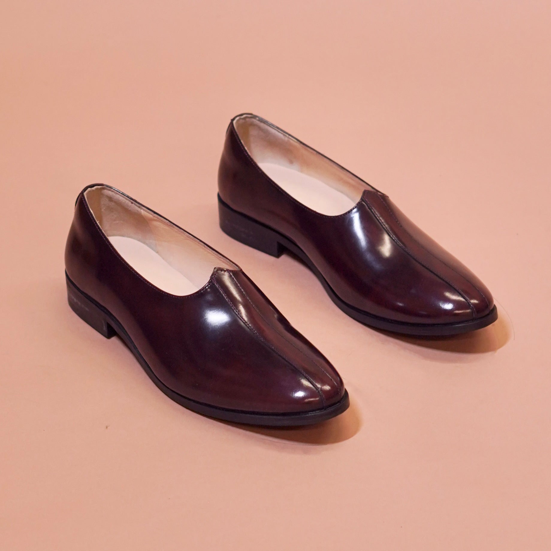 Ethnico Borgogno | Bordo lustrous leather mojris