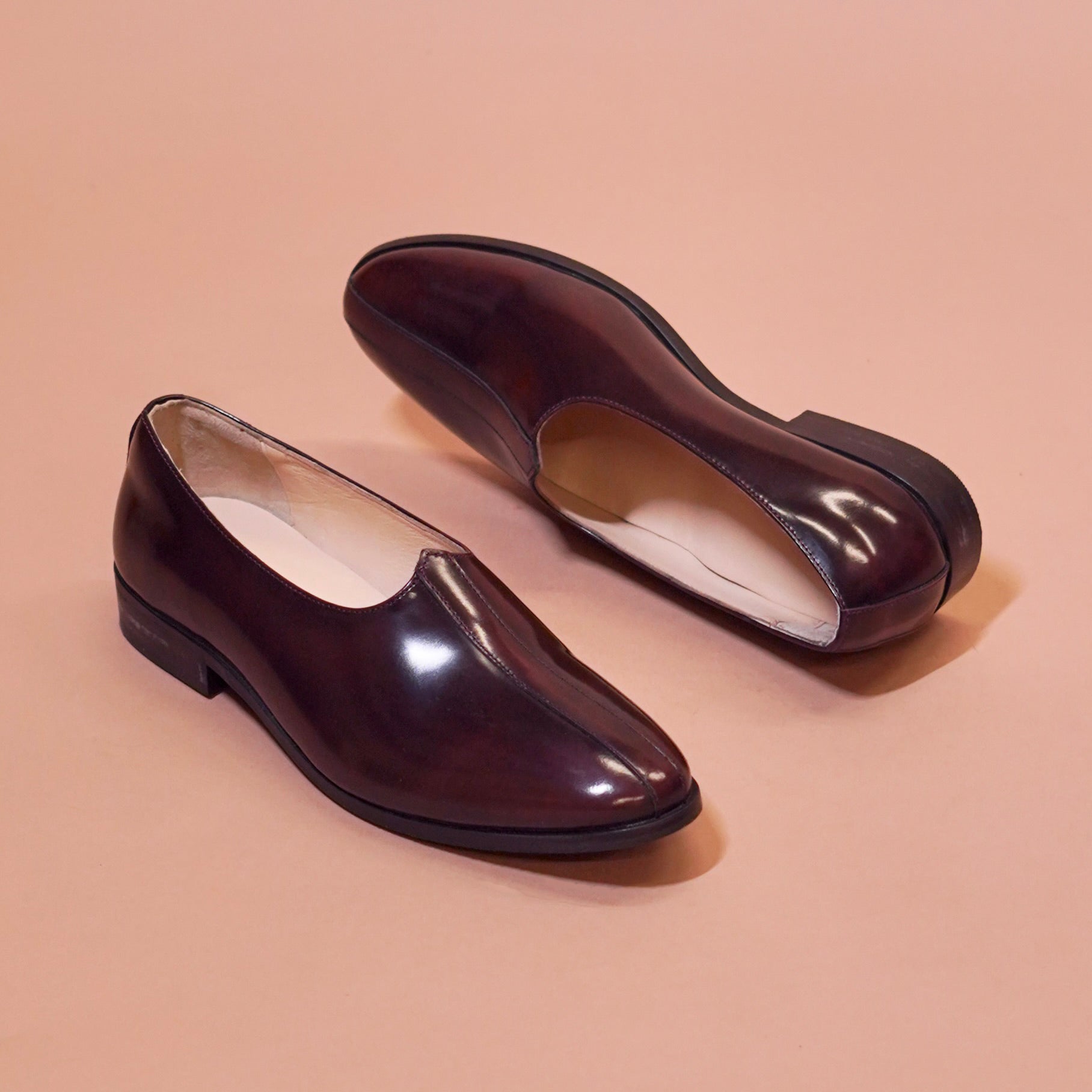 Ethnico Borgogno | Bordo lustrous leather mojris