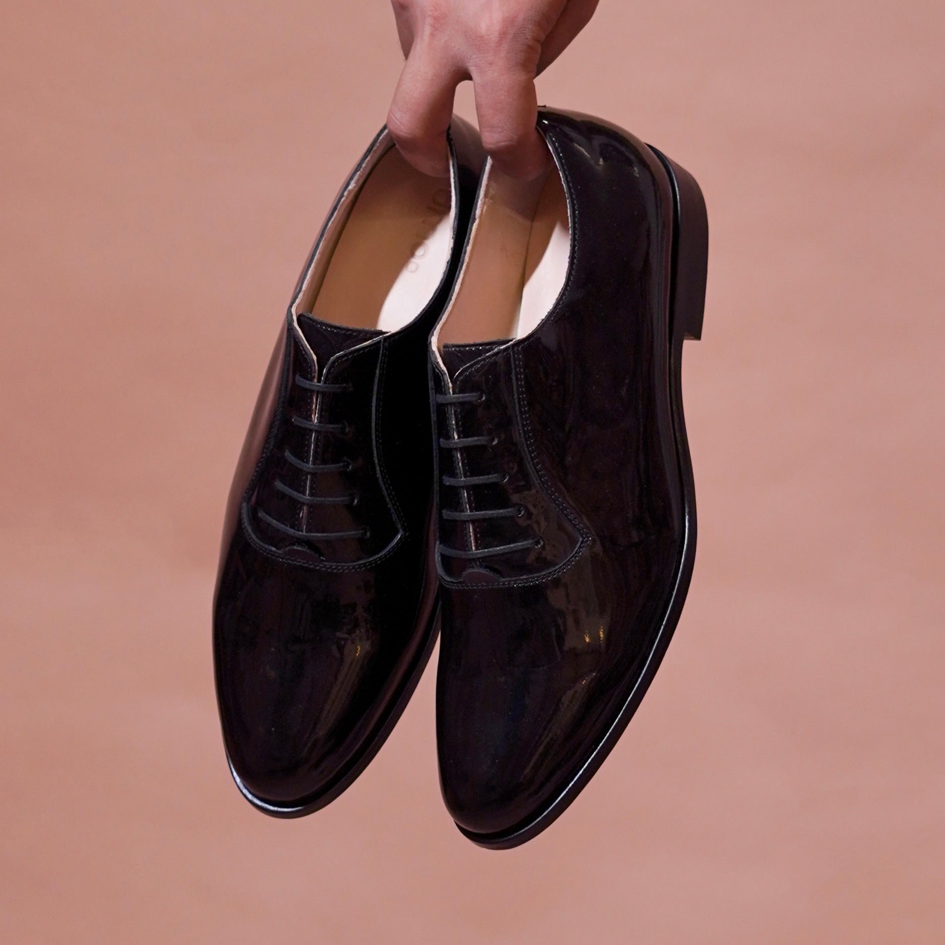 Ferraro | Black patent Oxford shoes