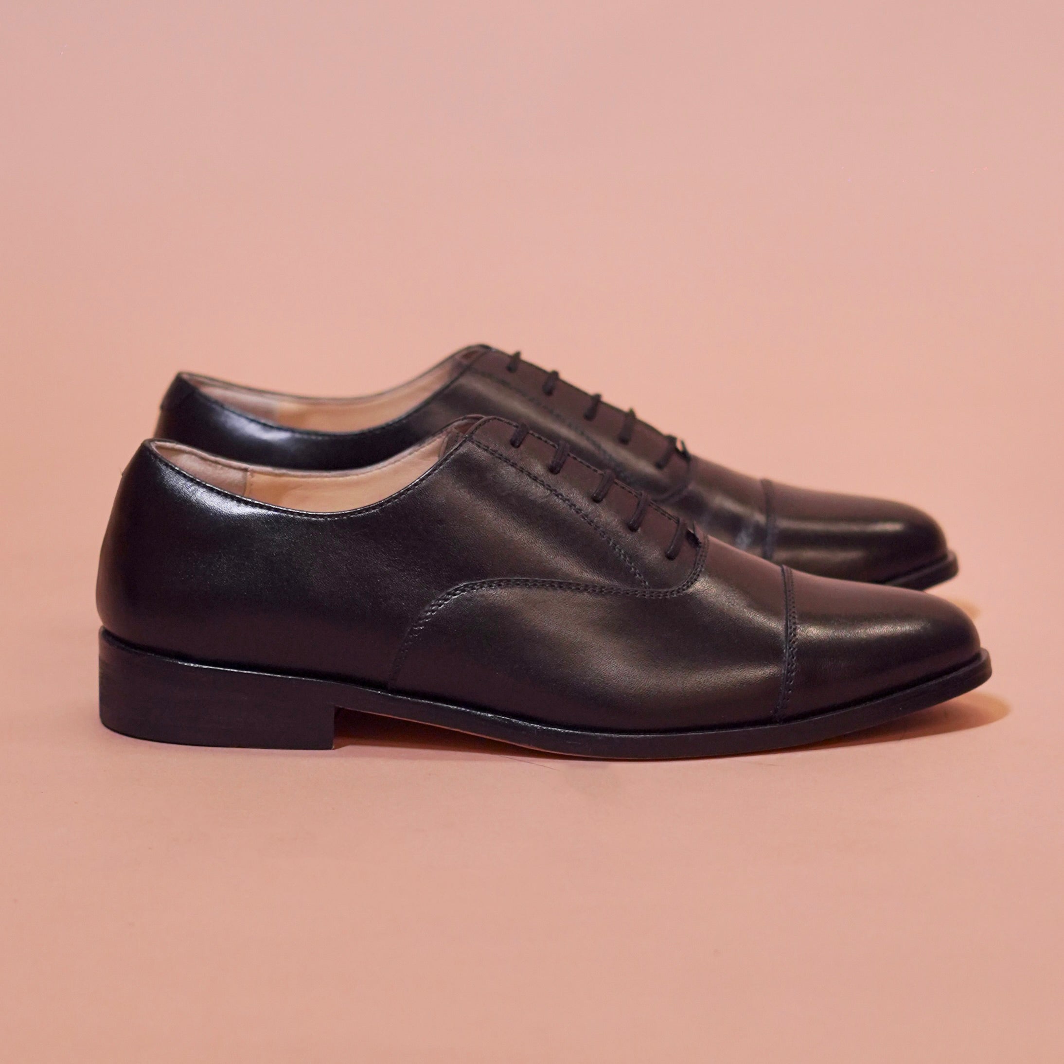 Capto Assasino | Classic black cap-toe oxford