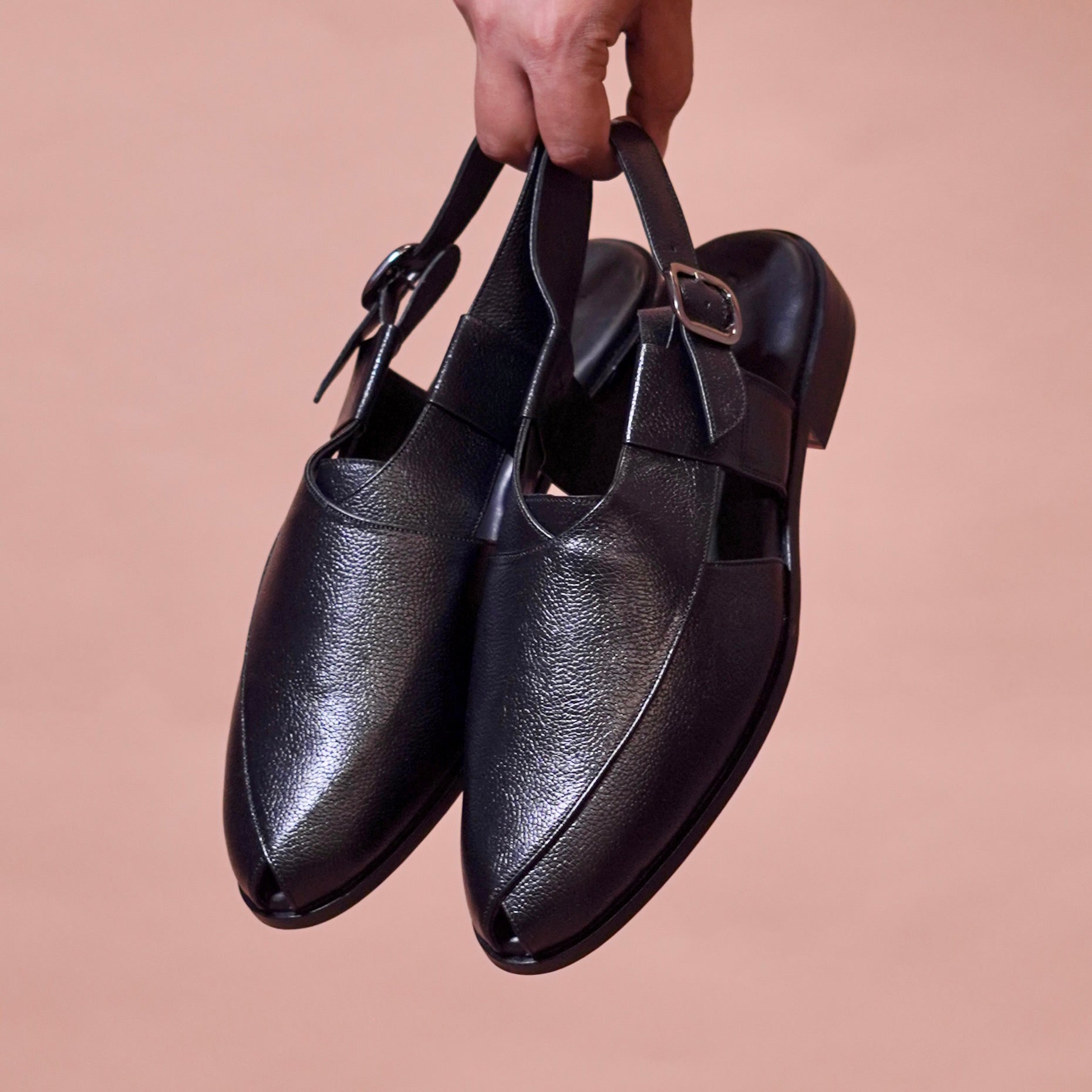 Pesha Noir | Classic black muted peshawari sandals