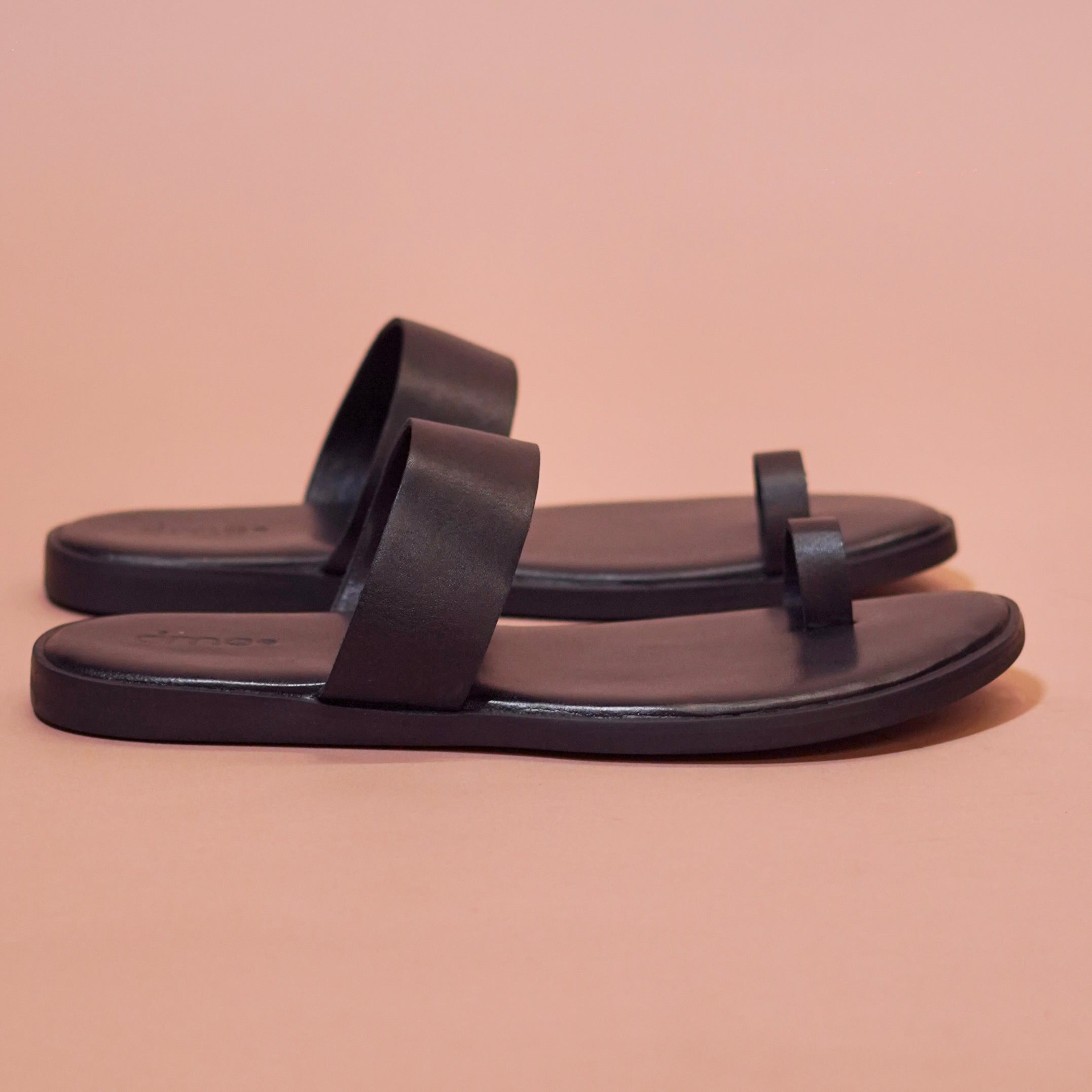 Pelle Noir | Two strap minimal style chappal with memory cushion insole