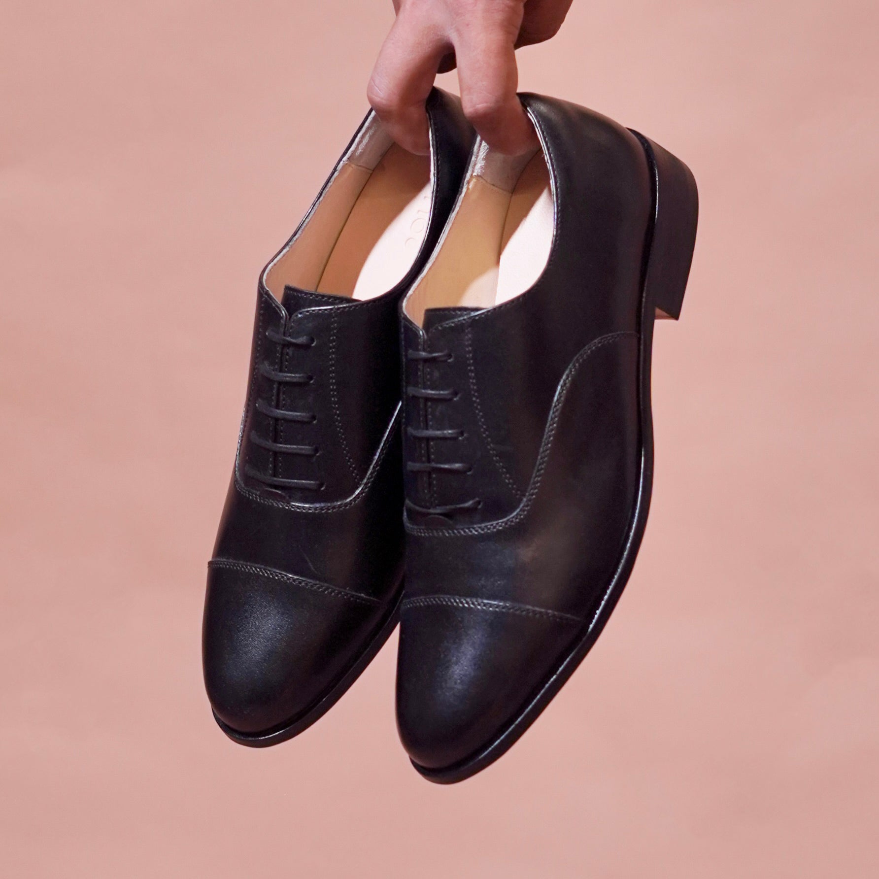 Capto Assasino | Classic black cap-toe oxford