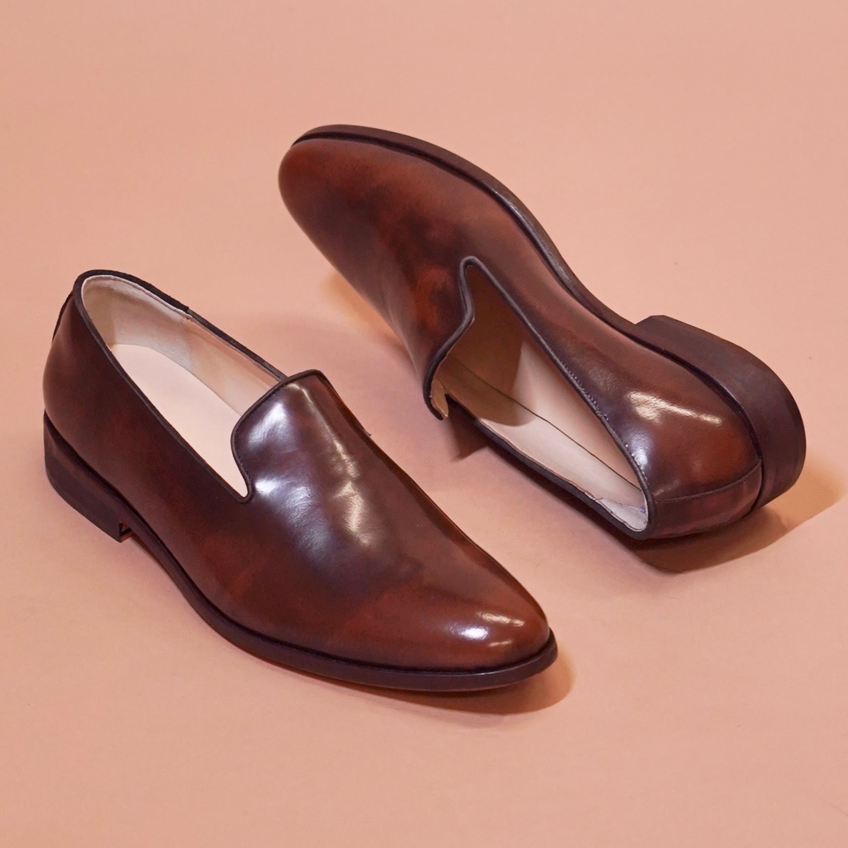 Motivo Chocro | Brown dual-tone patina leather loafer