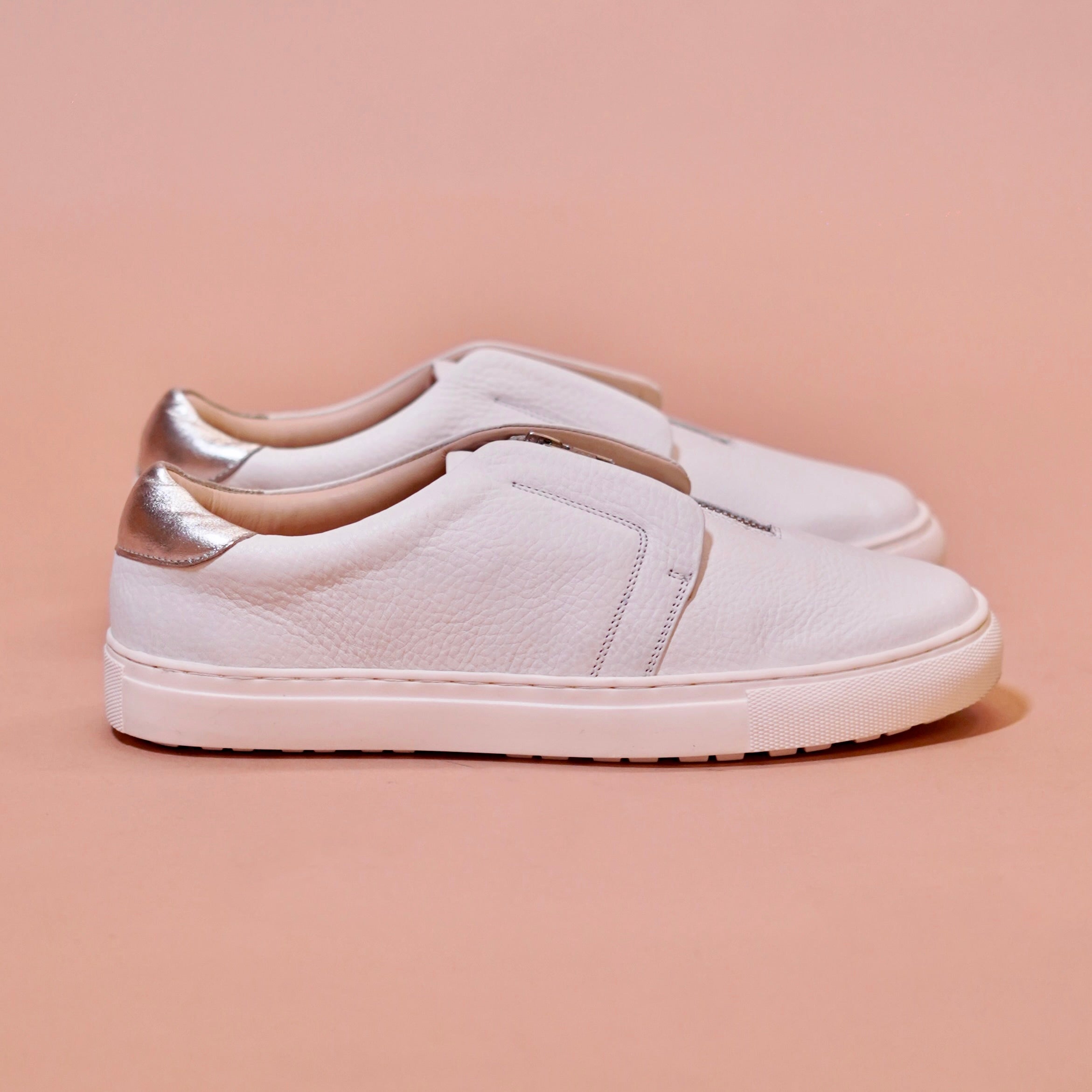 Pigro Bianco | White zip-up leather sneakers