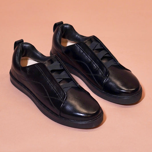 Scarpa Nero Flex handcrafted black leather casual sneakers for men