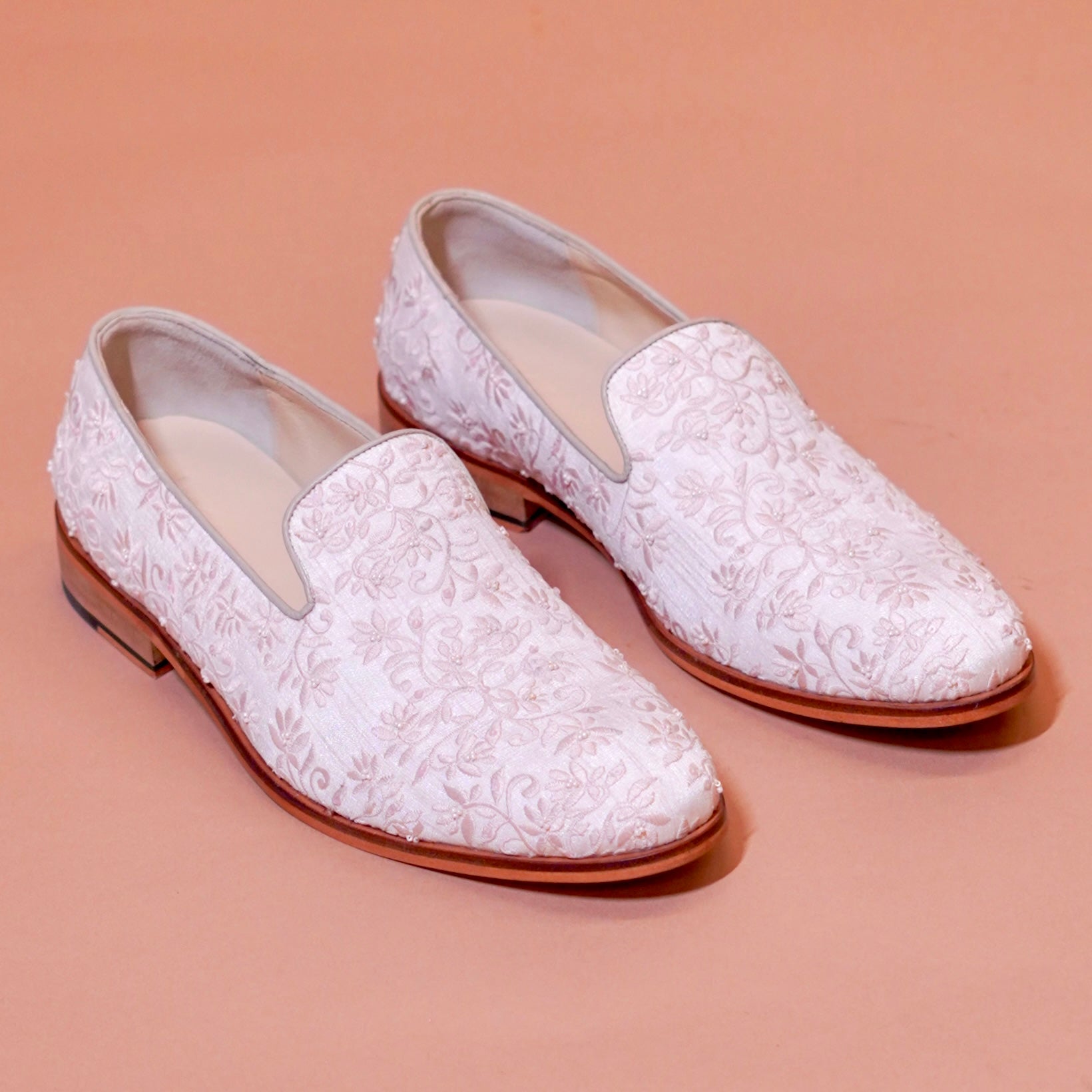 Ricamo Avorio ivory embroidered loafer styled for Indian wedding occasions