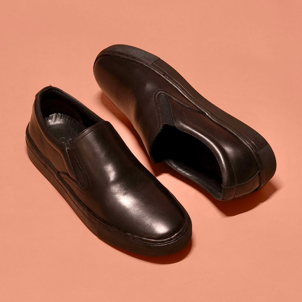 Scarpo Nero | Black leather slip-on sneakers