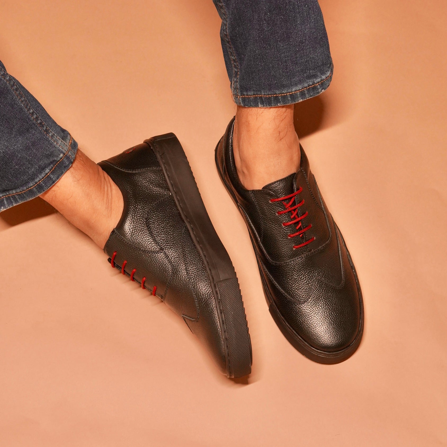 Fresco Carbonio – Black Milled Leather Sneaker for Men