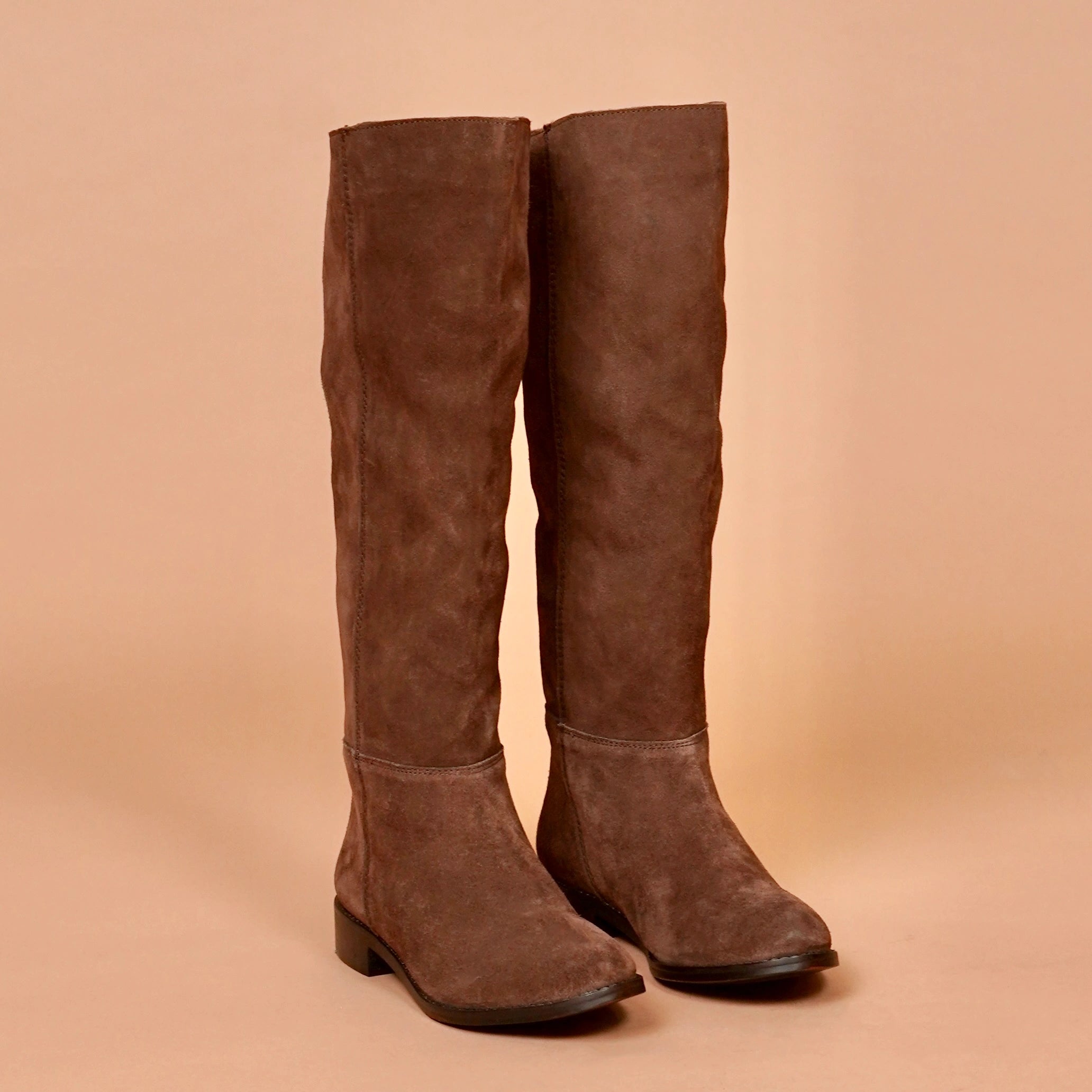 Stivali Donno Lungo Bruno – Women's Brown Knee-High Suede Boots | dmodot