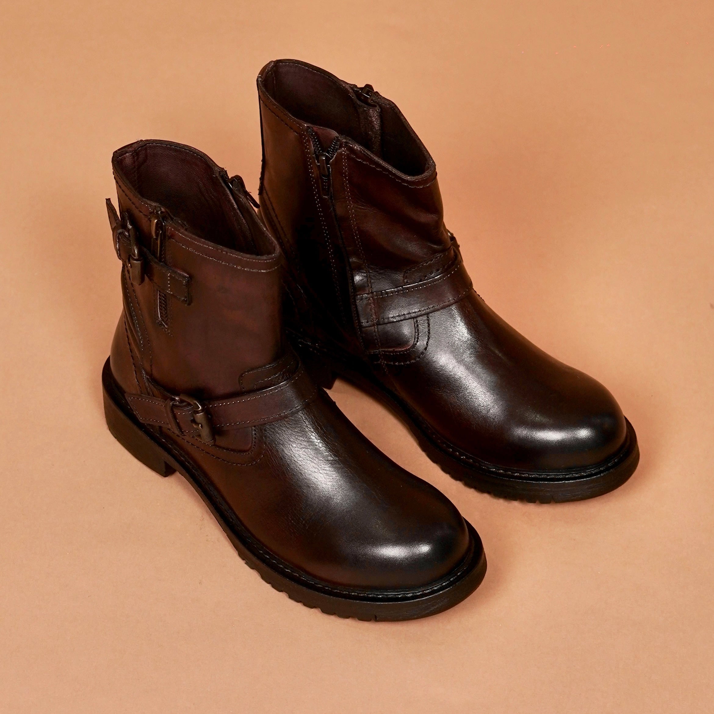 Stivali Donno Bruno women’s brown leather ankle boots front angle