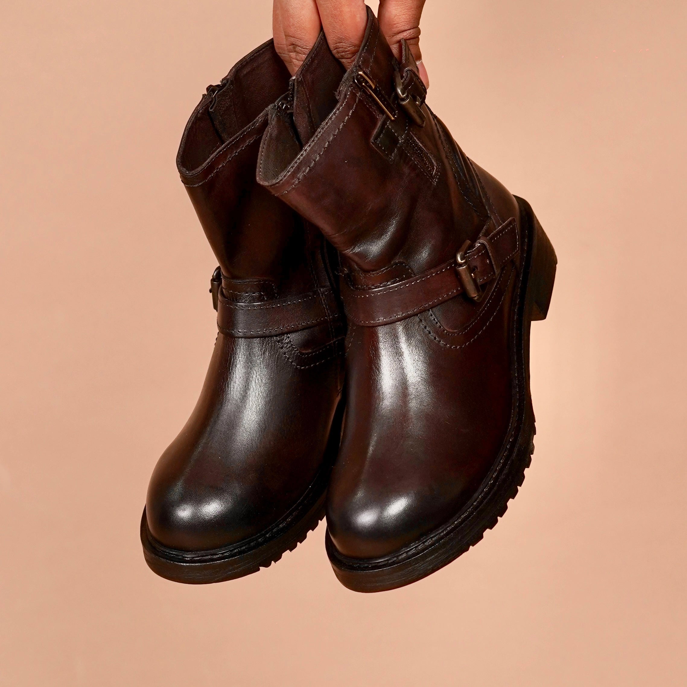 Top View Dmodot handcrafted leather boots for women – brown