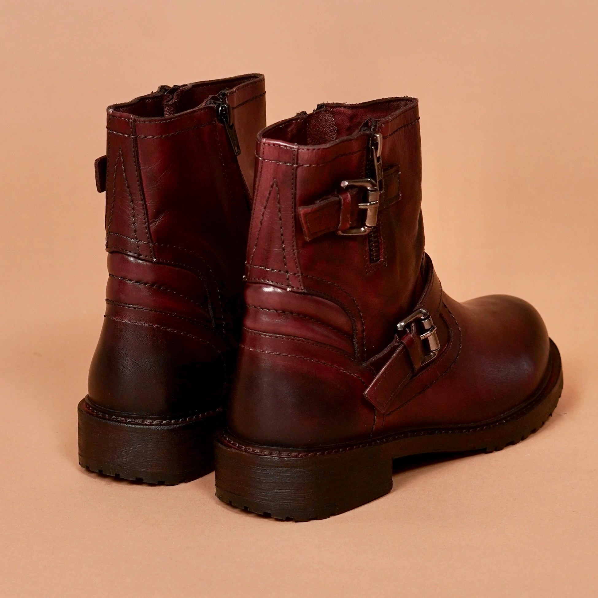 Handcrafted leather boots – burgundy color