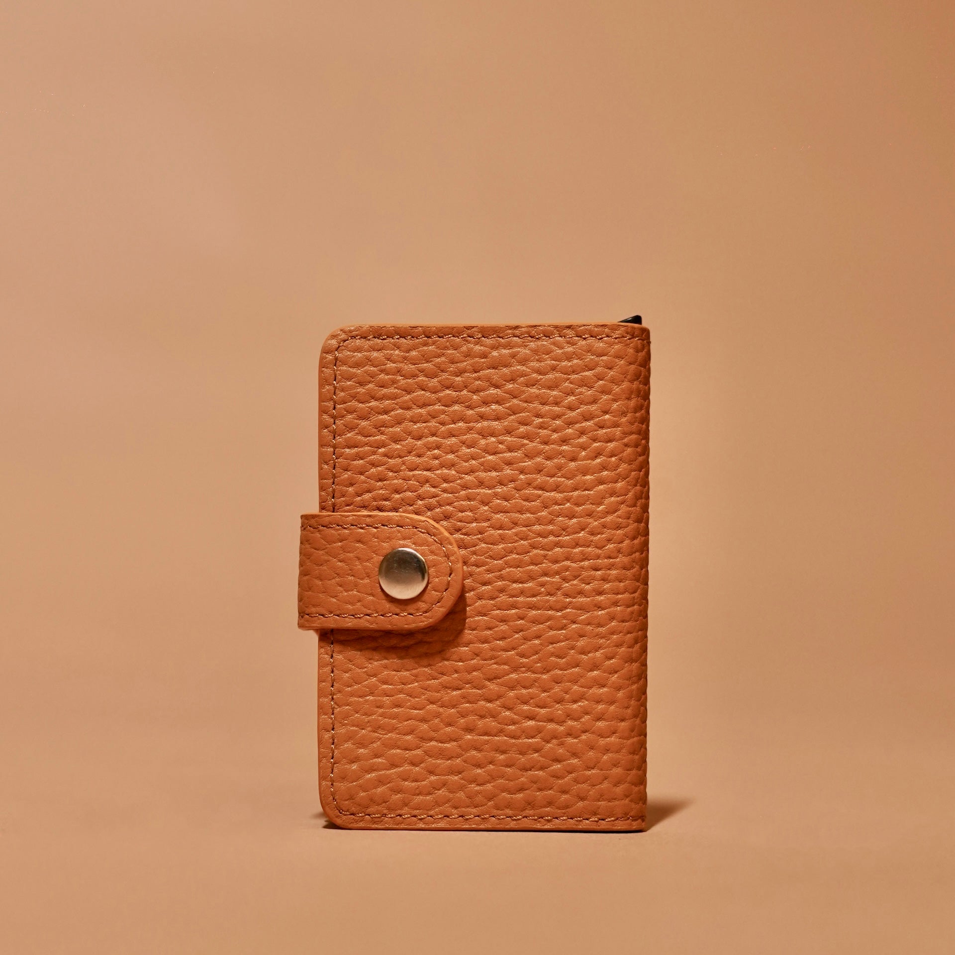 Vaulto Cappuccino – Tan Leather Safe Case Wallet