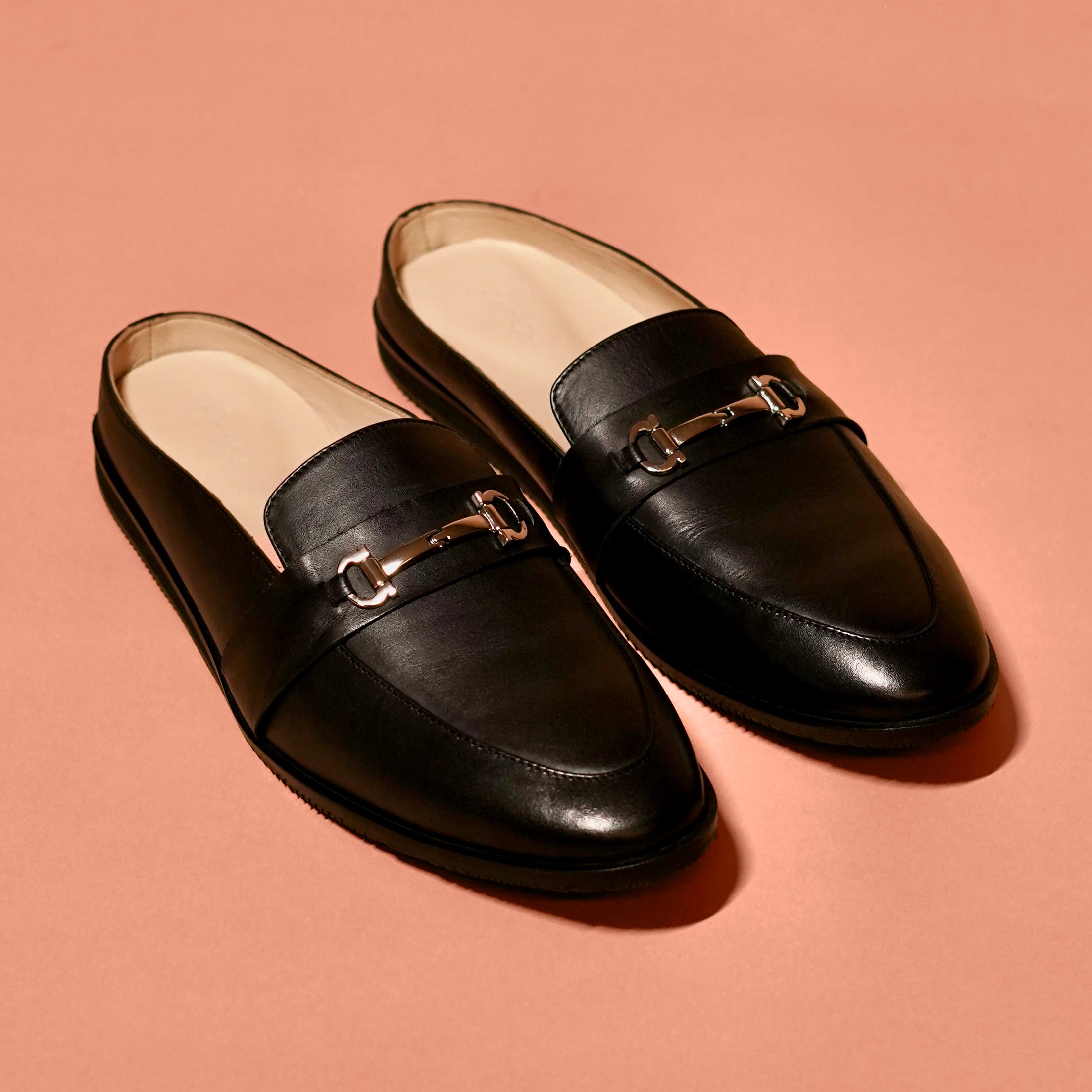 Hoffler Nero Fibio – Minimal Mule with Metal Bit