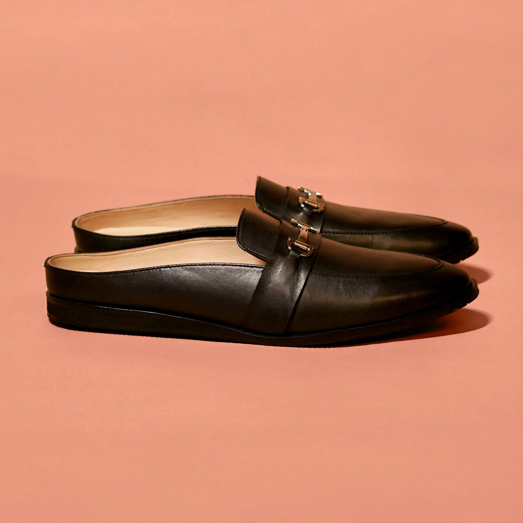Hoffler Nero Fibio – Minimal Mule with Metal Bit