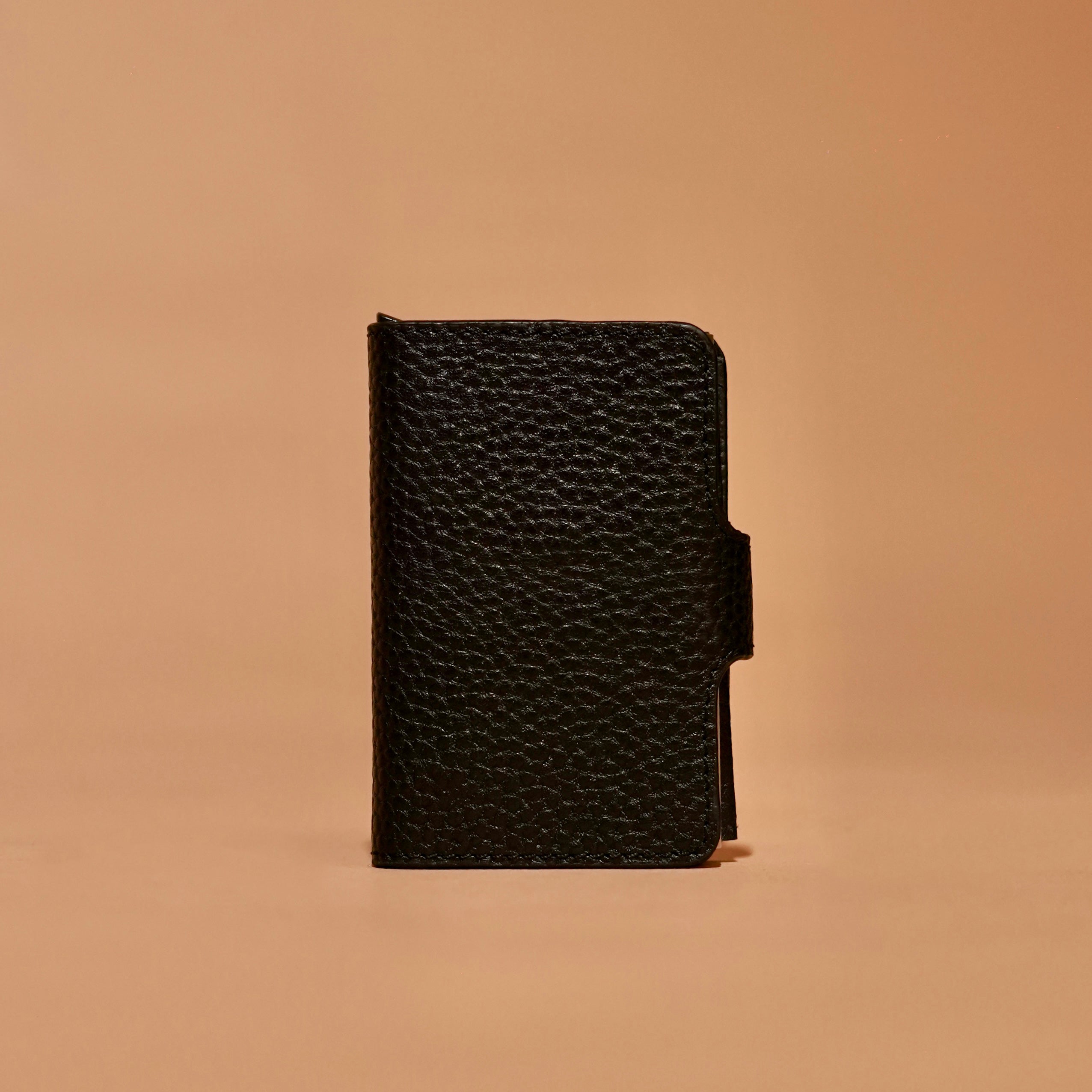 Vaulto Americano – Black Leather Safe Case Wallet