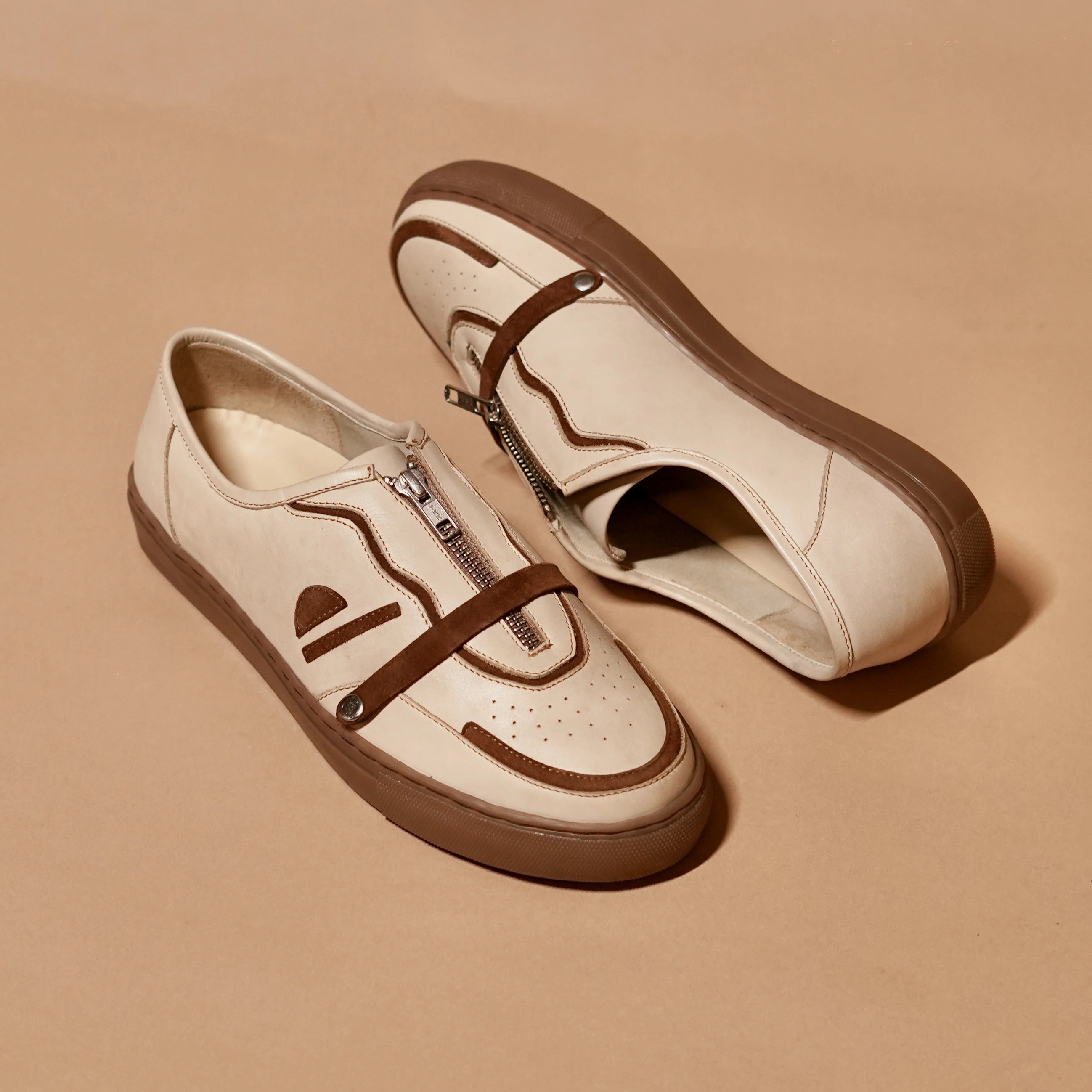 Top view of cream and mocha leather sneaker Scarpo Mocha