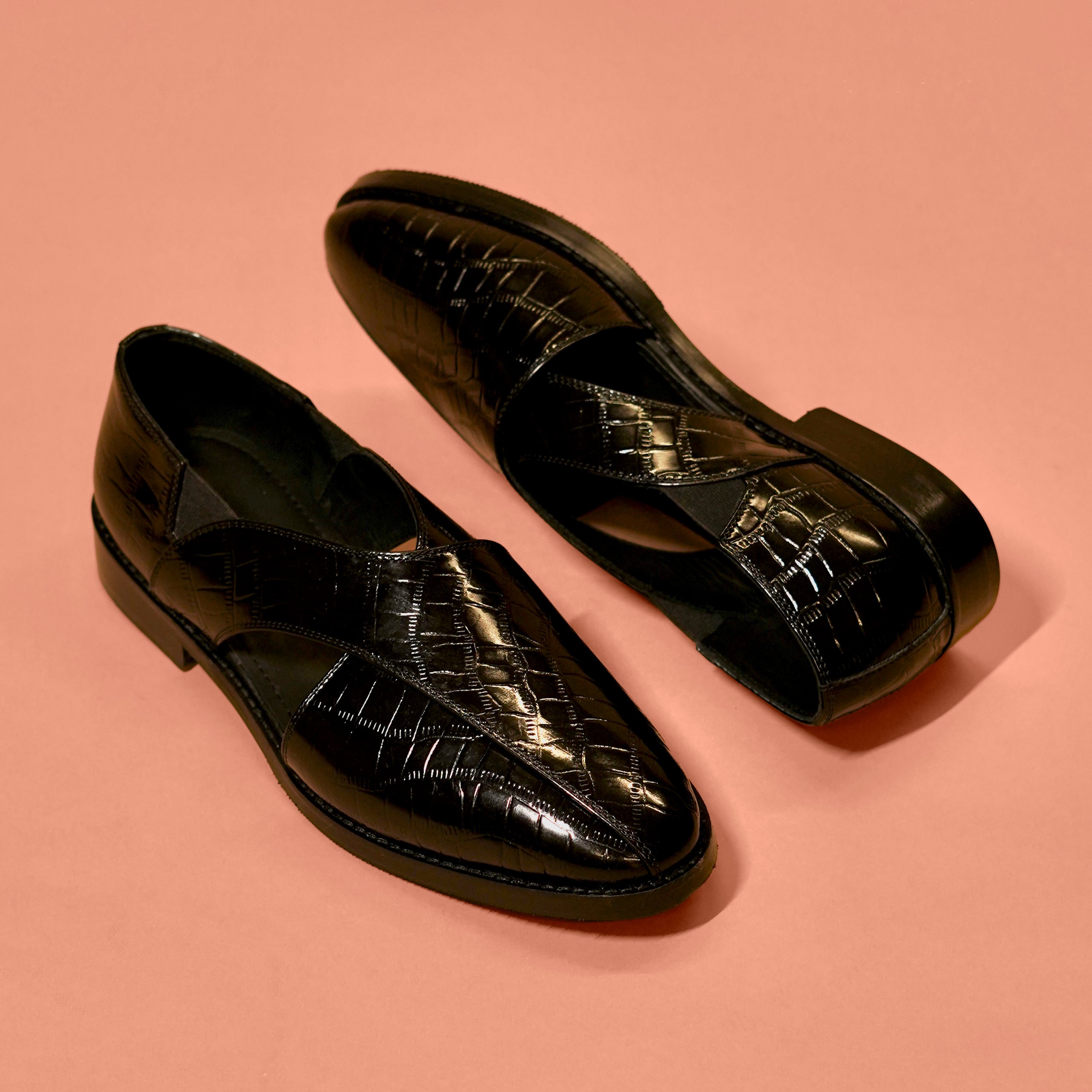 Pesha Croco – Black Crocodile-Embossed Leather Peshawari