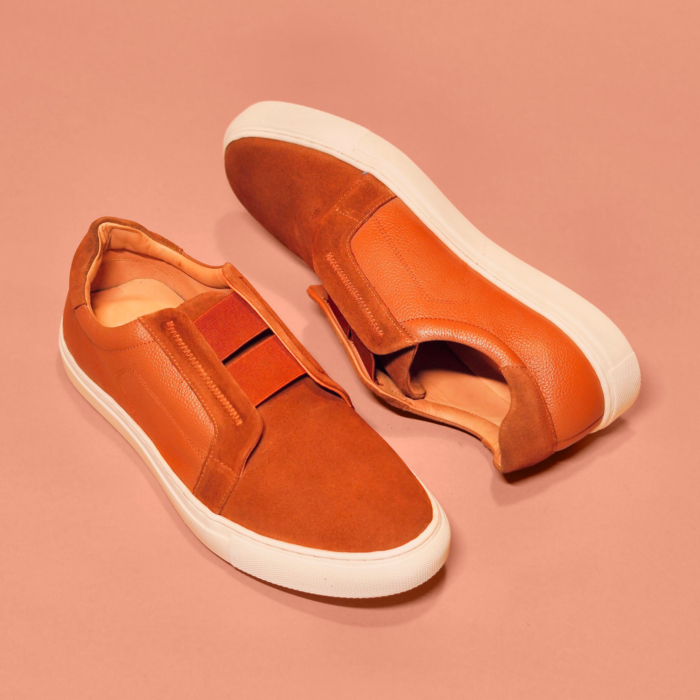 Scarpo Tobacco | Tobacco suede slip-on sneakers