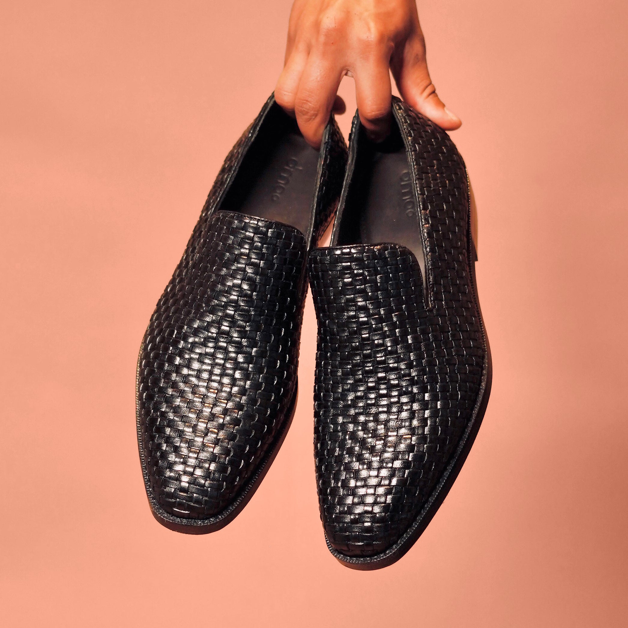 Cubano Tesso Nero | Black handwoven leather loafers