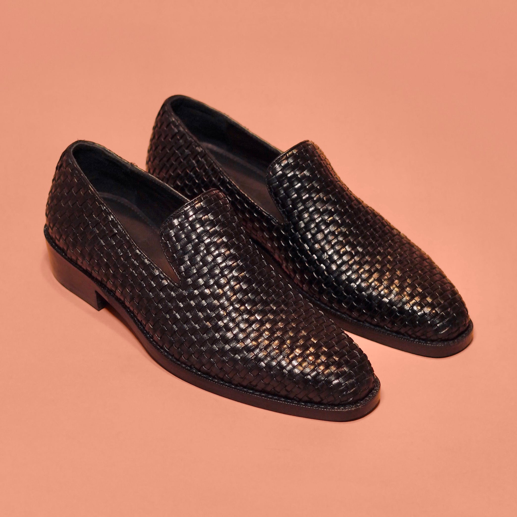 Cubano Tesso Nero | Black handwoven leather loafers