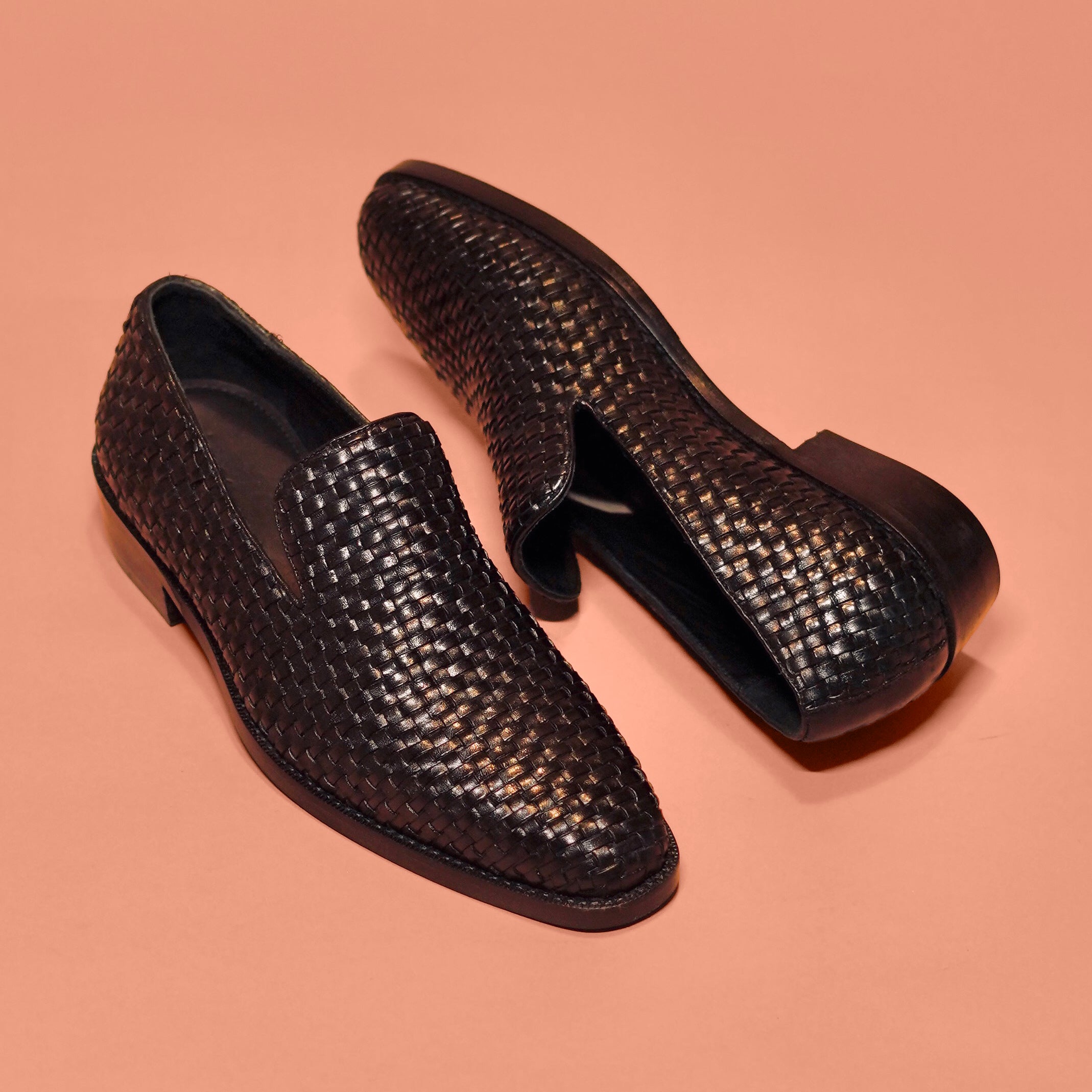 Cubano Tesso Nero | Black handwoven leather loafers