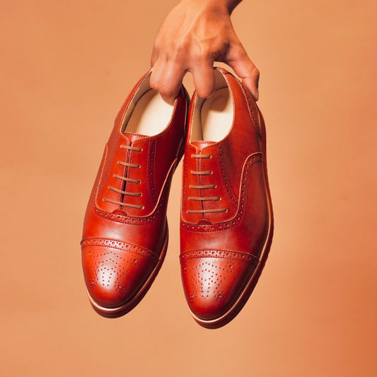 Front view of Alto Bruno emphasizing the chunky EVA sole